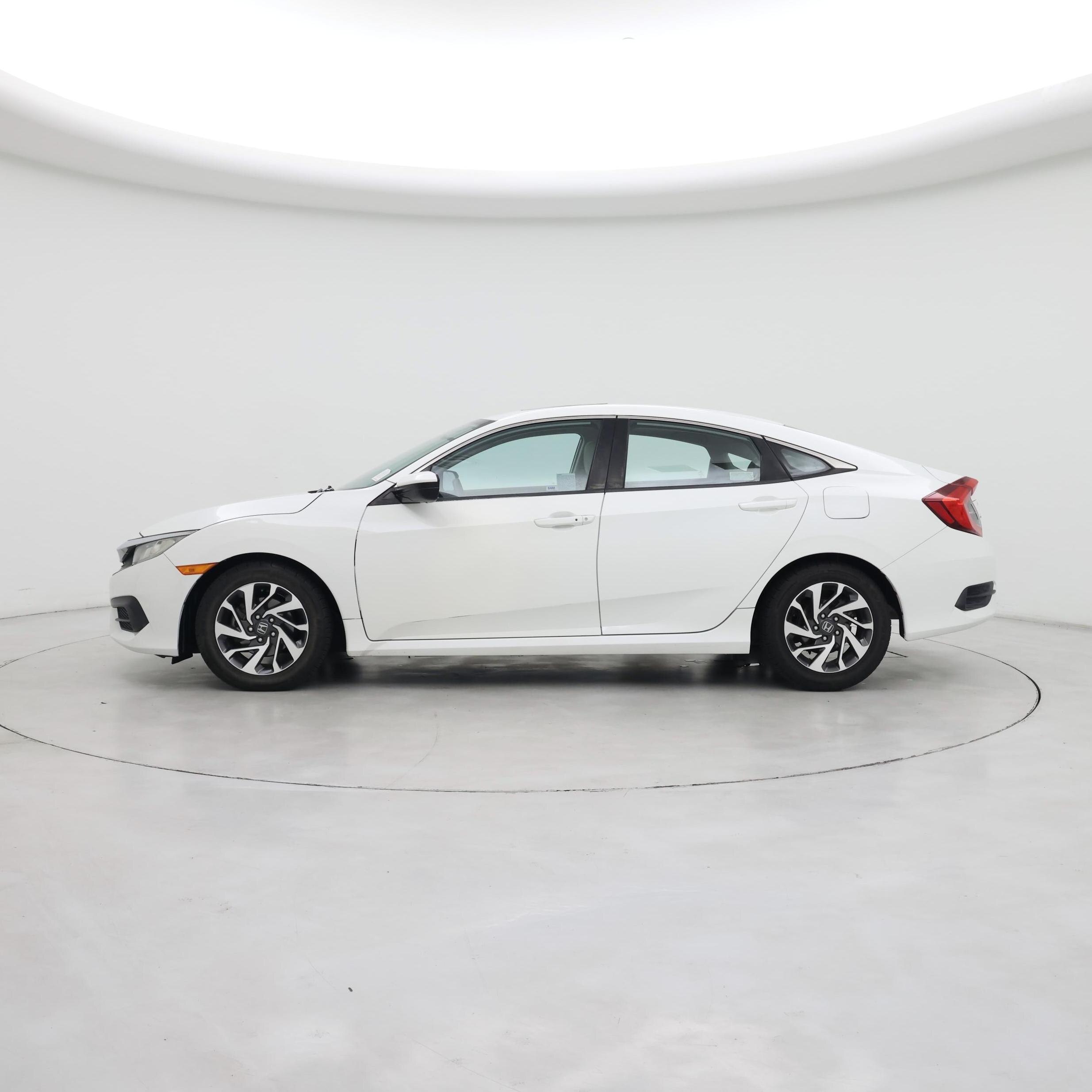 Thumbnail: 2016 Honda Civic - 3