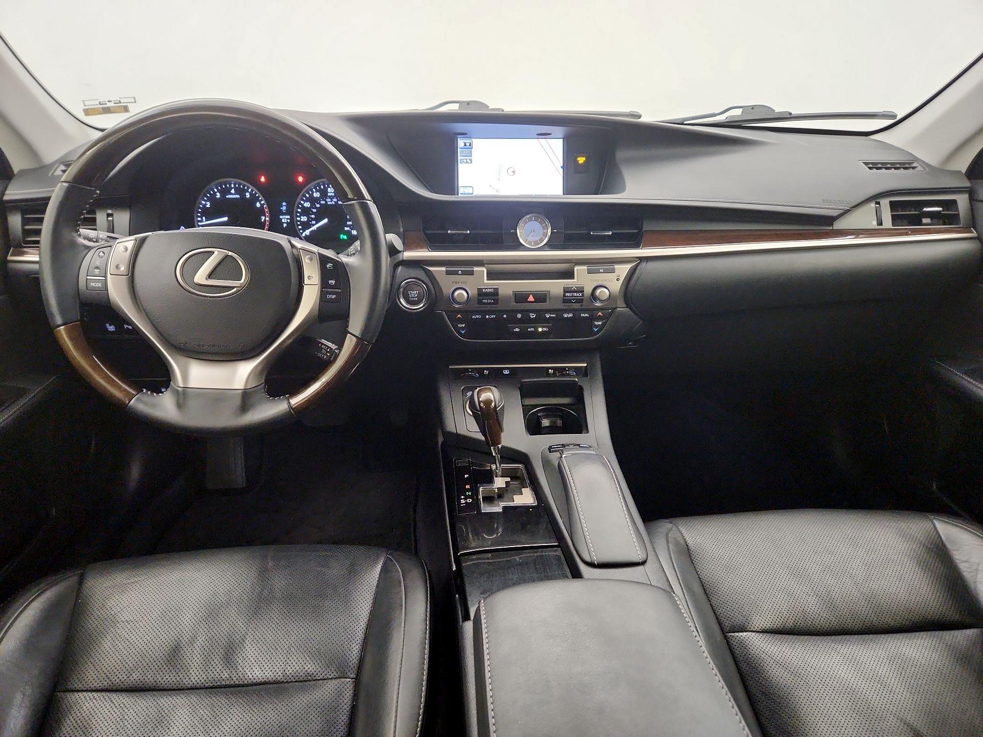 Thumbnail: 2014 Lexus ES - 9