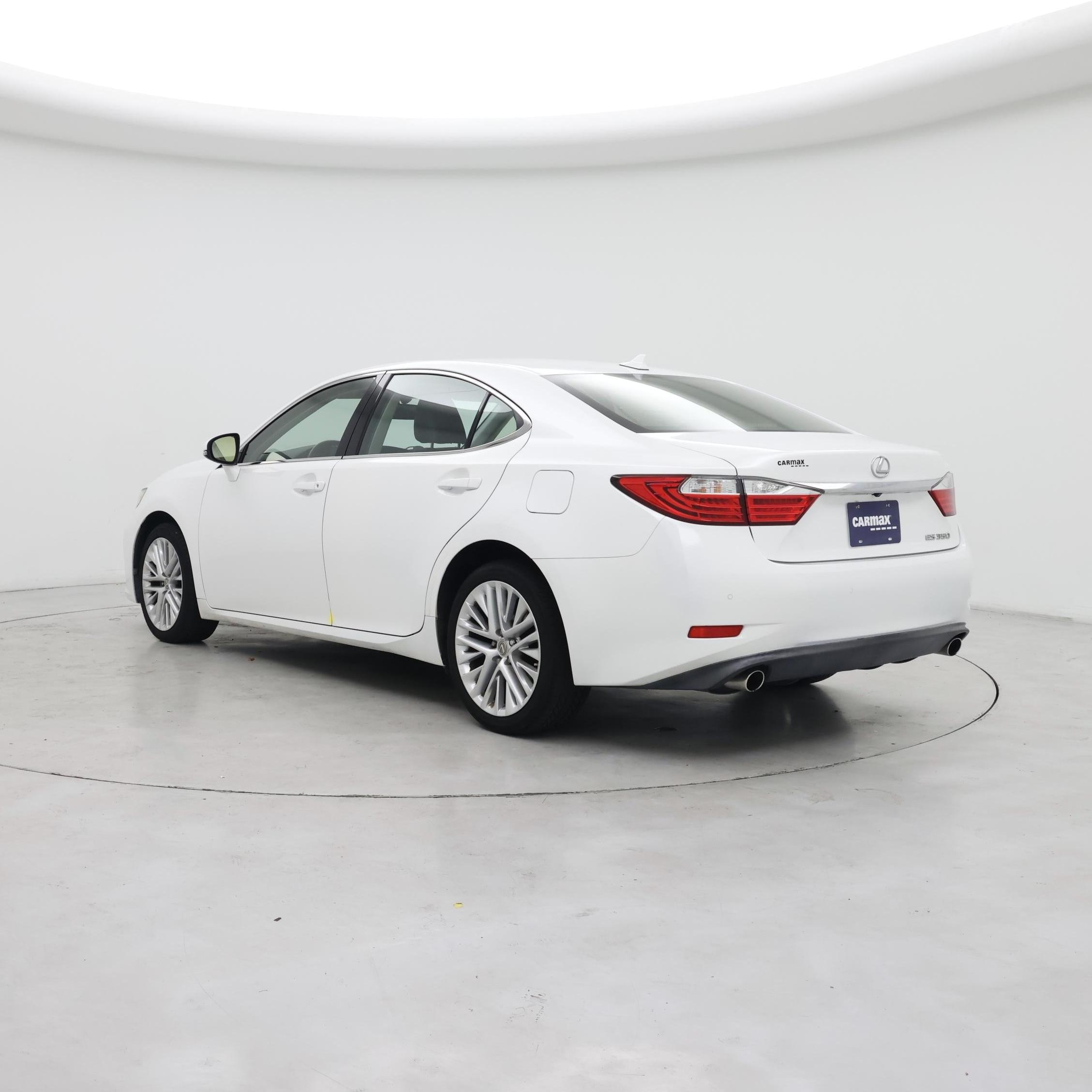 Thumbnail: 2014 Lexus ES - 2