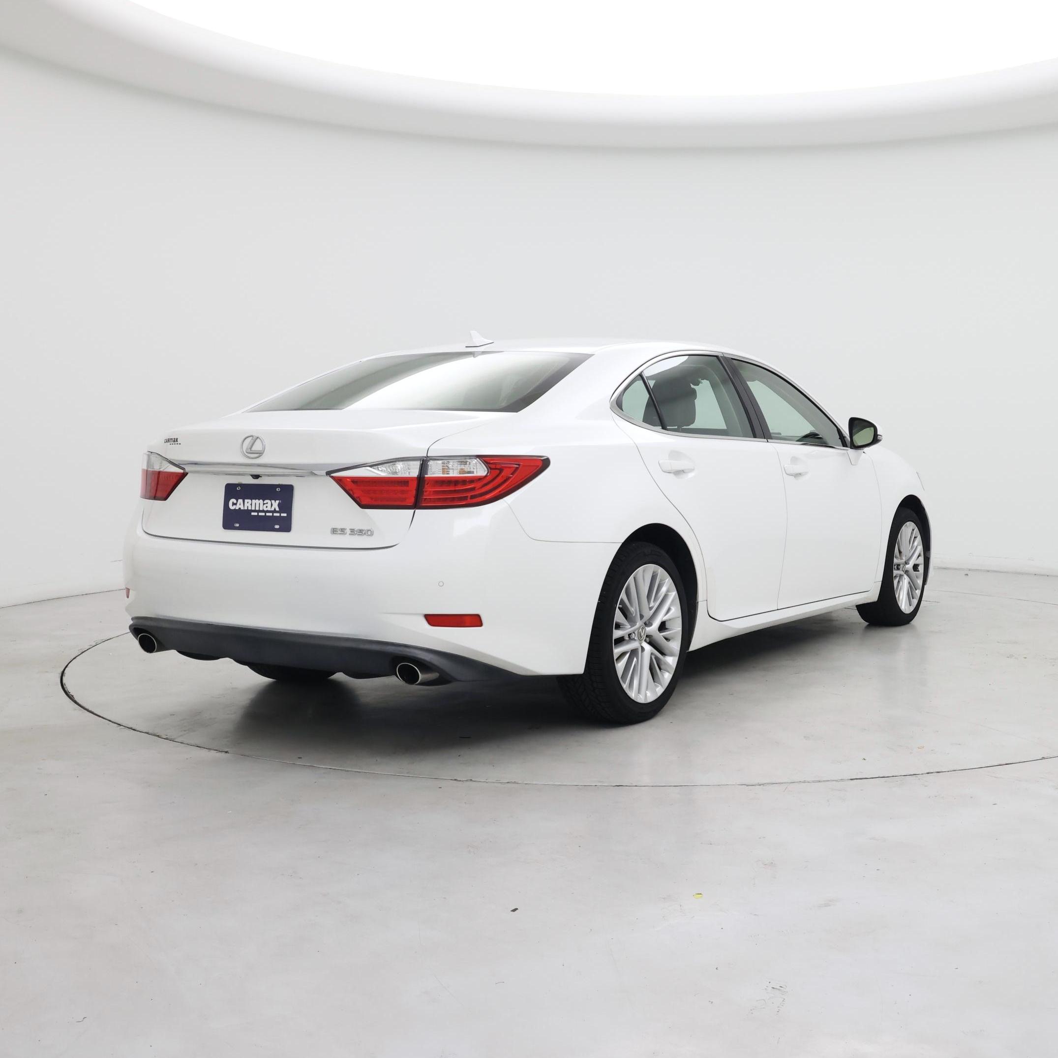 Thumbnail: 2014 Lexus ES - 8