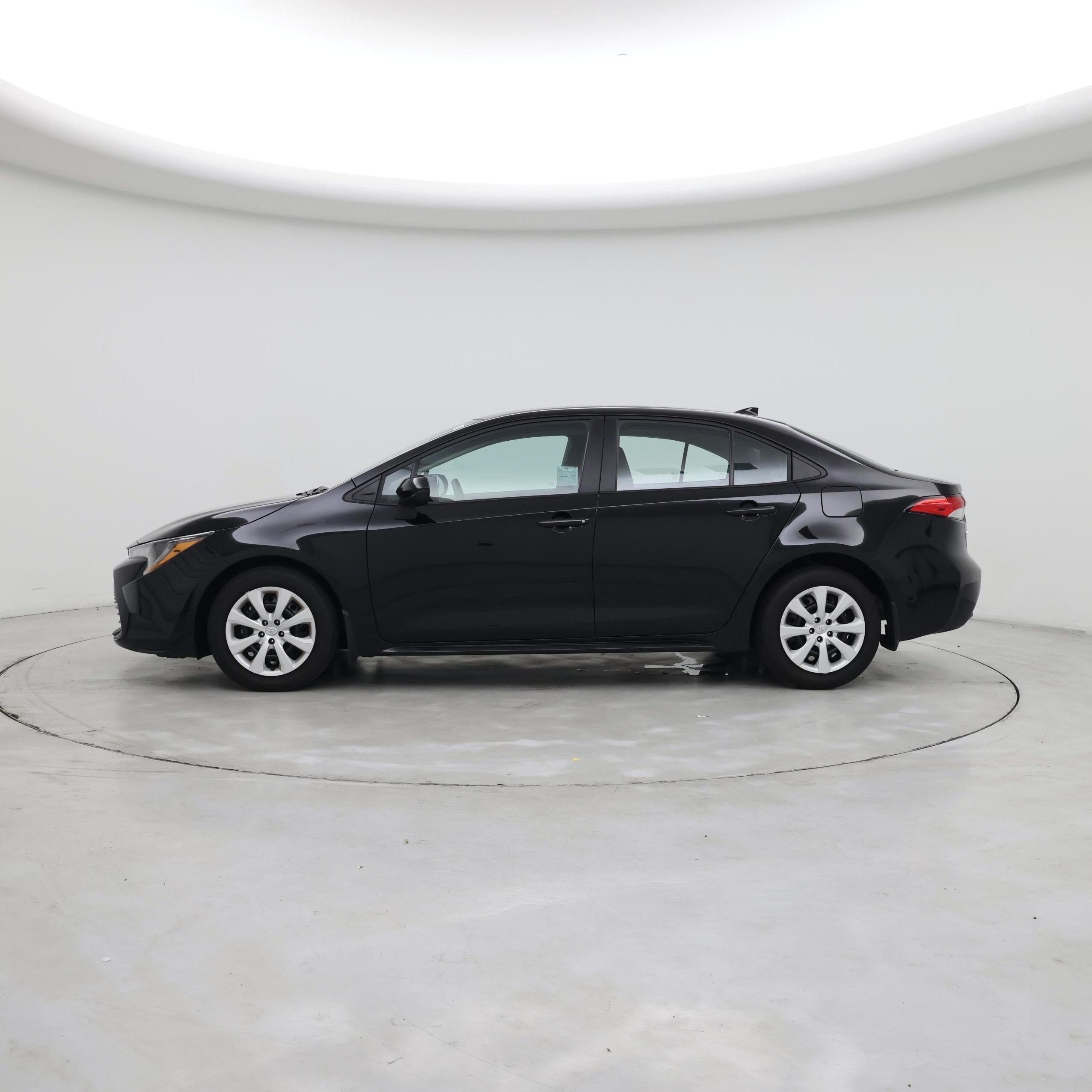 Thumbnail: 2024 Toyota Corolla - 3