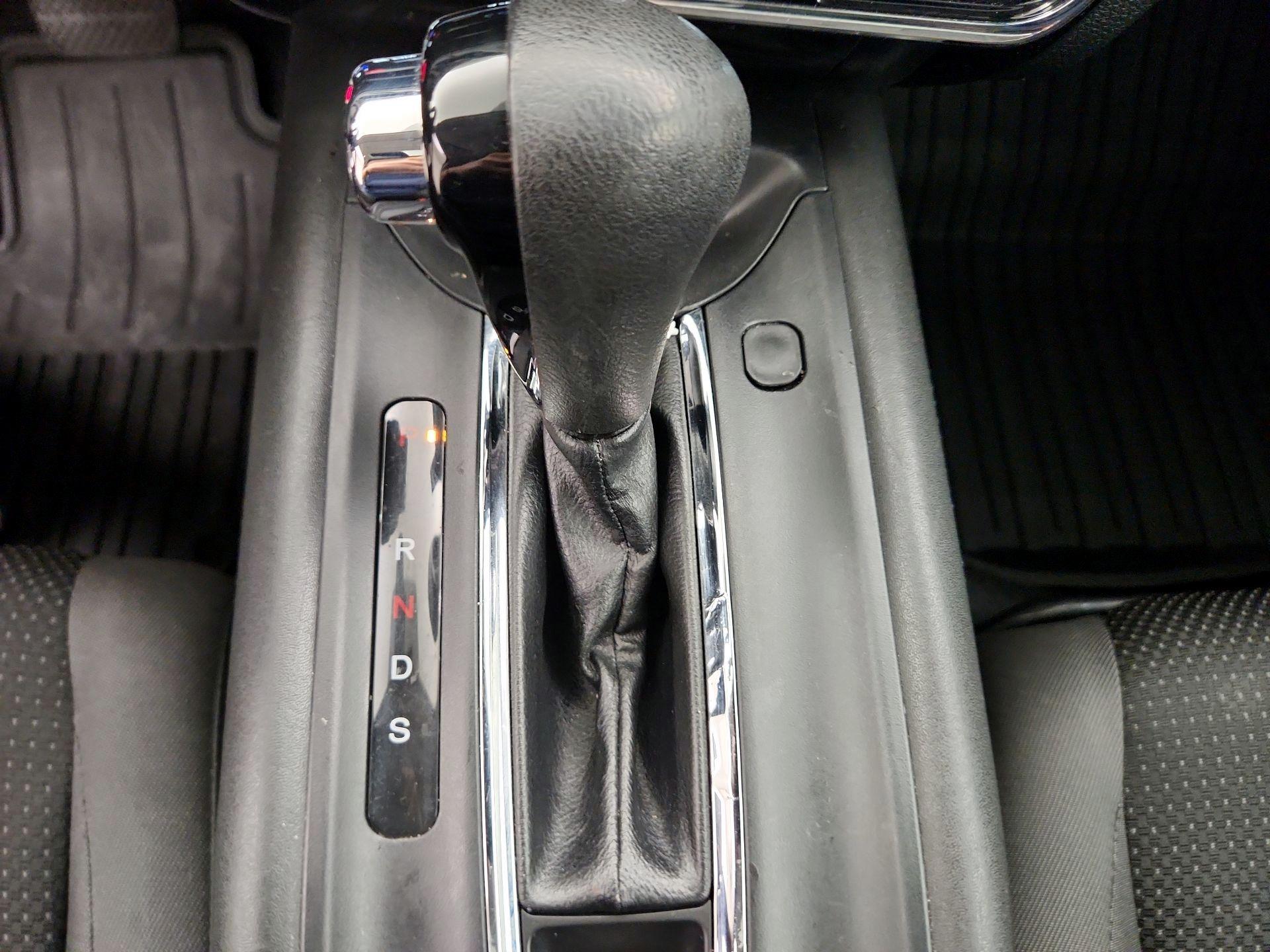 Thumbnail: 2019 Honda HR-V - 17