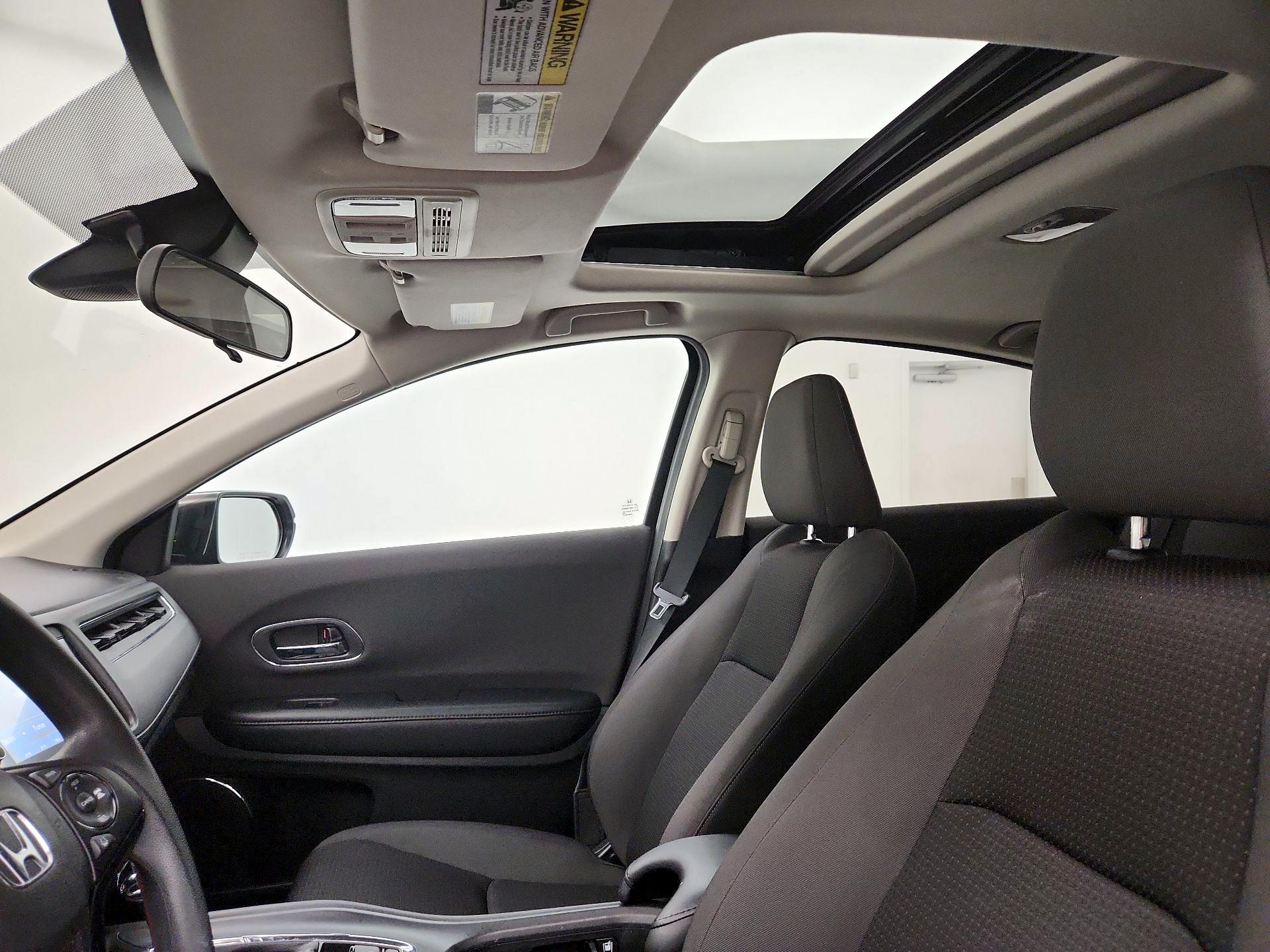 Thumbnail: 2019 Honda HR-V - 19