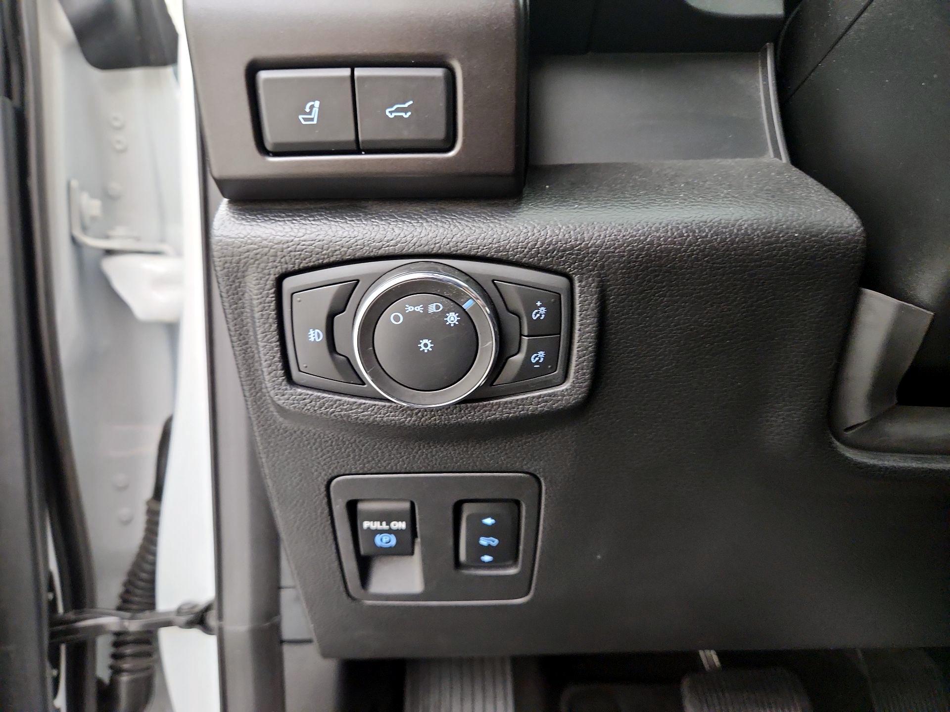 Thumbnail: 2021 Ford Expedition - 13