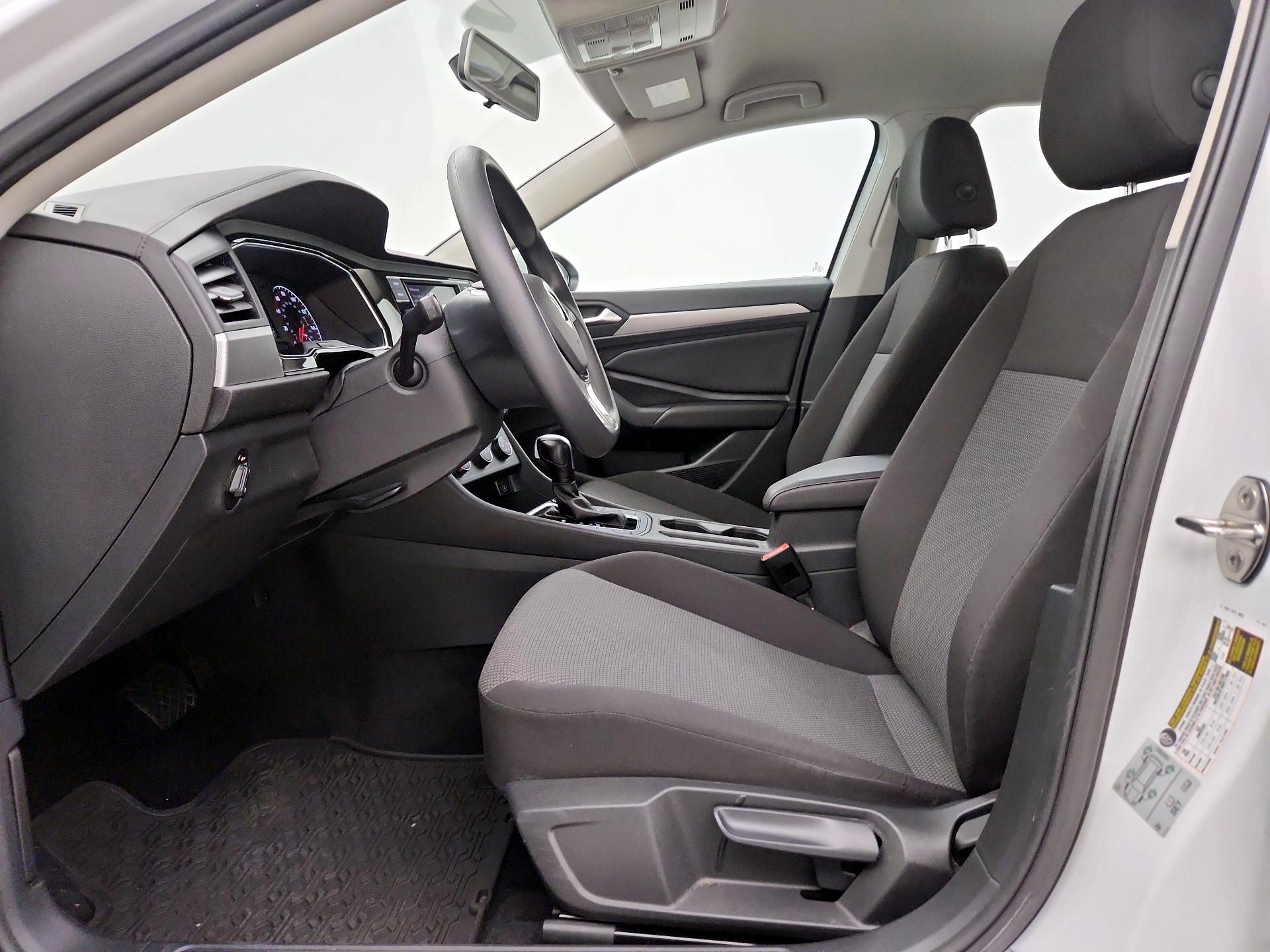 Thumbnail: 2019 Volkswagen Jetta - 11