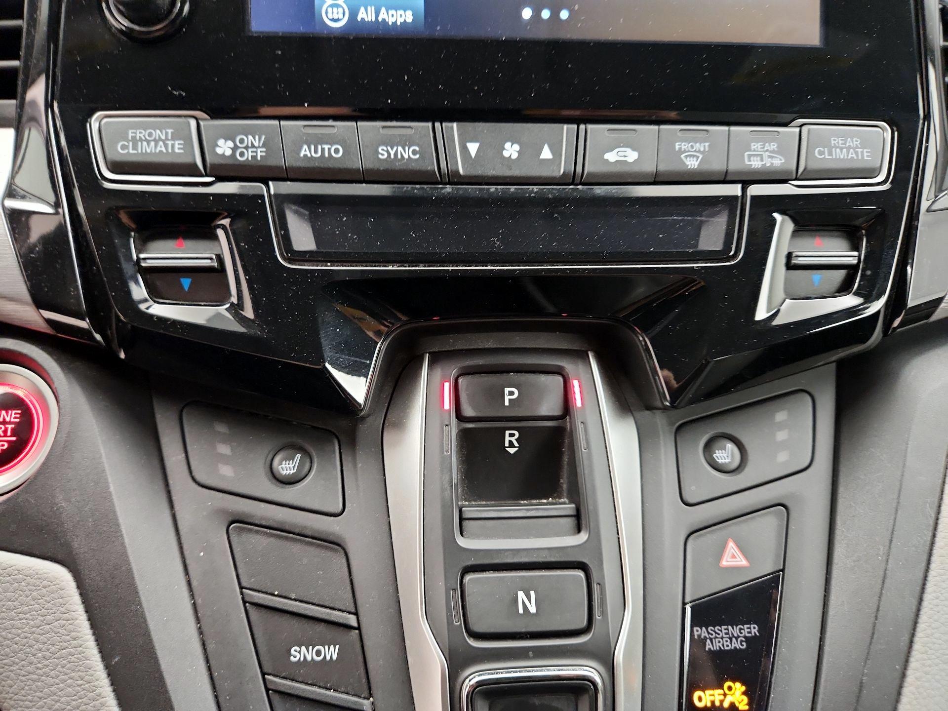 Thumbnail: 2018 Honda Odyssey - 16