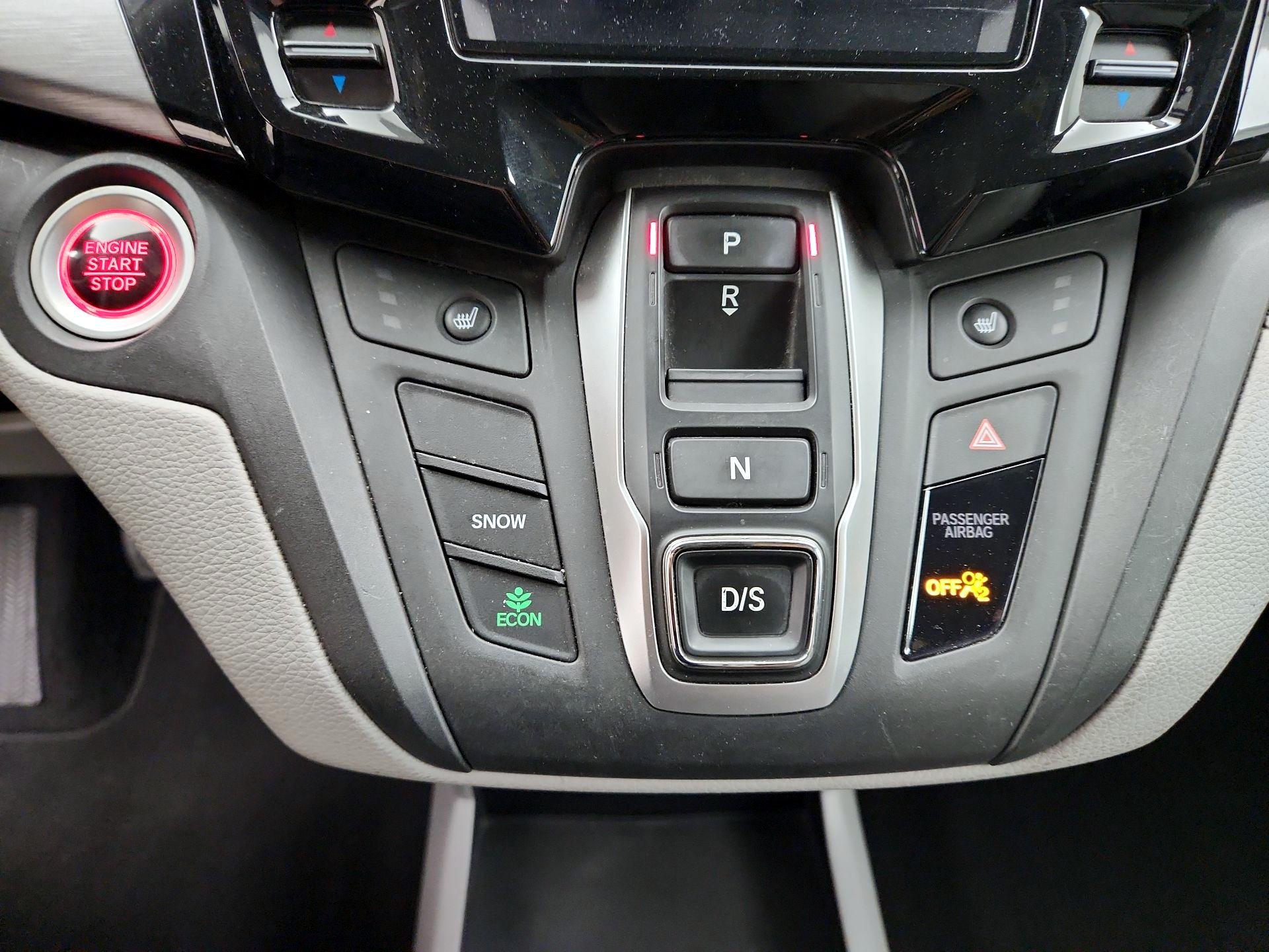 Thumbnail: 2018 Honda Odyssey - 17