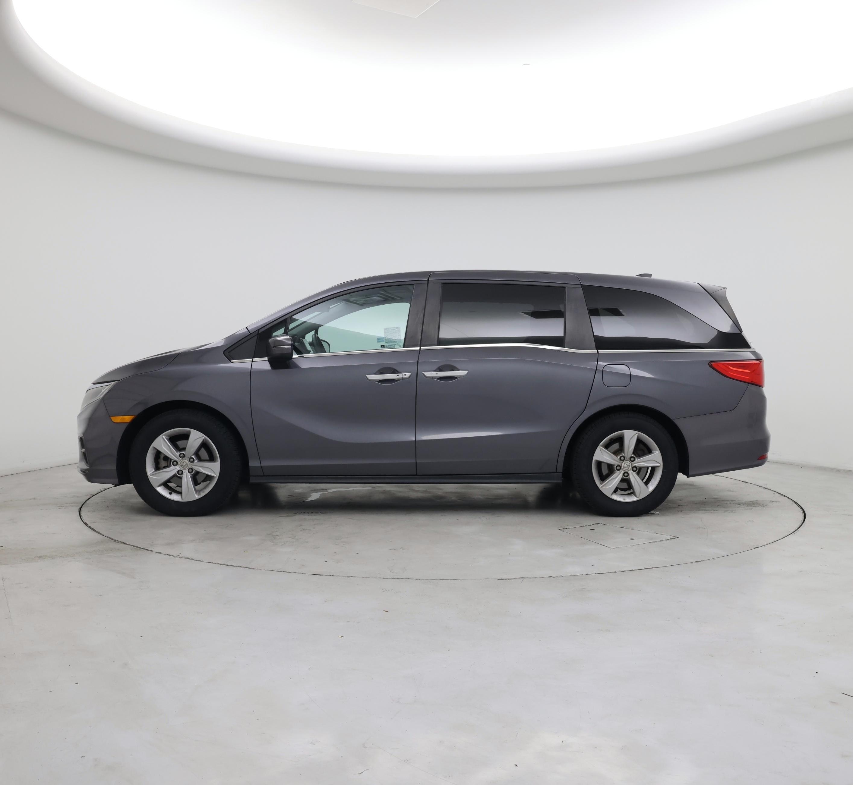 Thumbnail: 2018 Honda Odyssey - 3