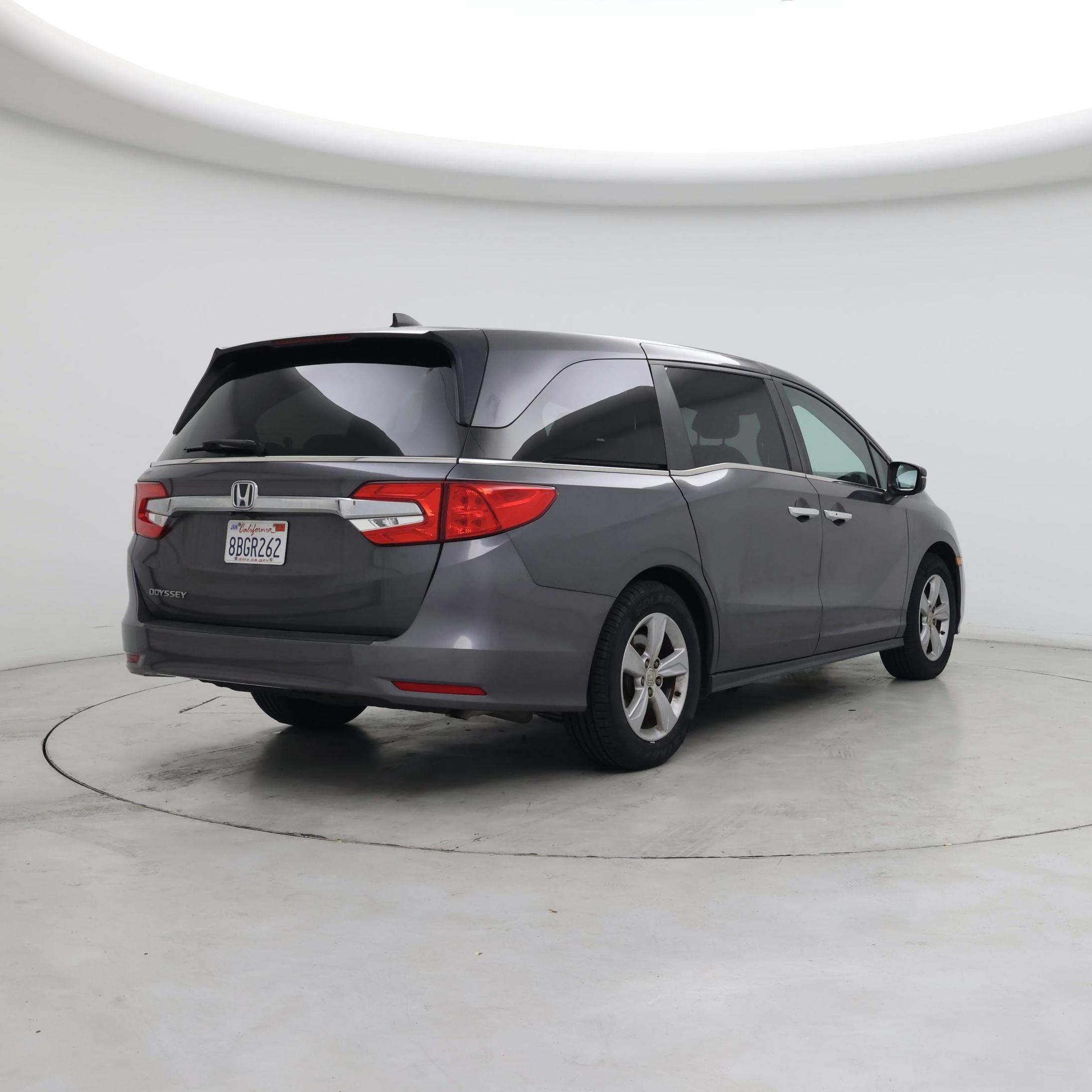 Thumbnail: 2018 Honda Odyssey - 8