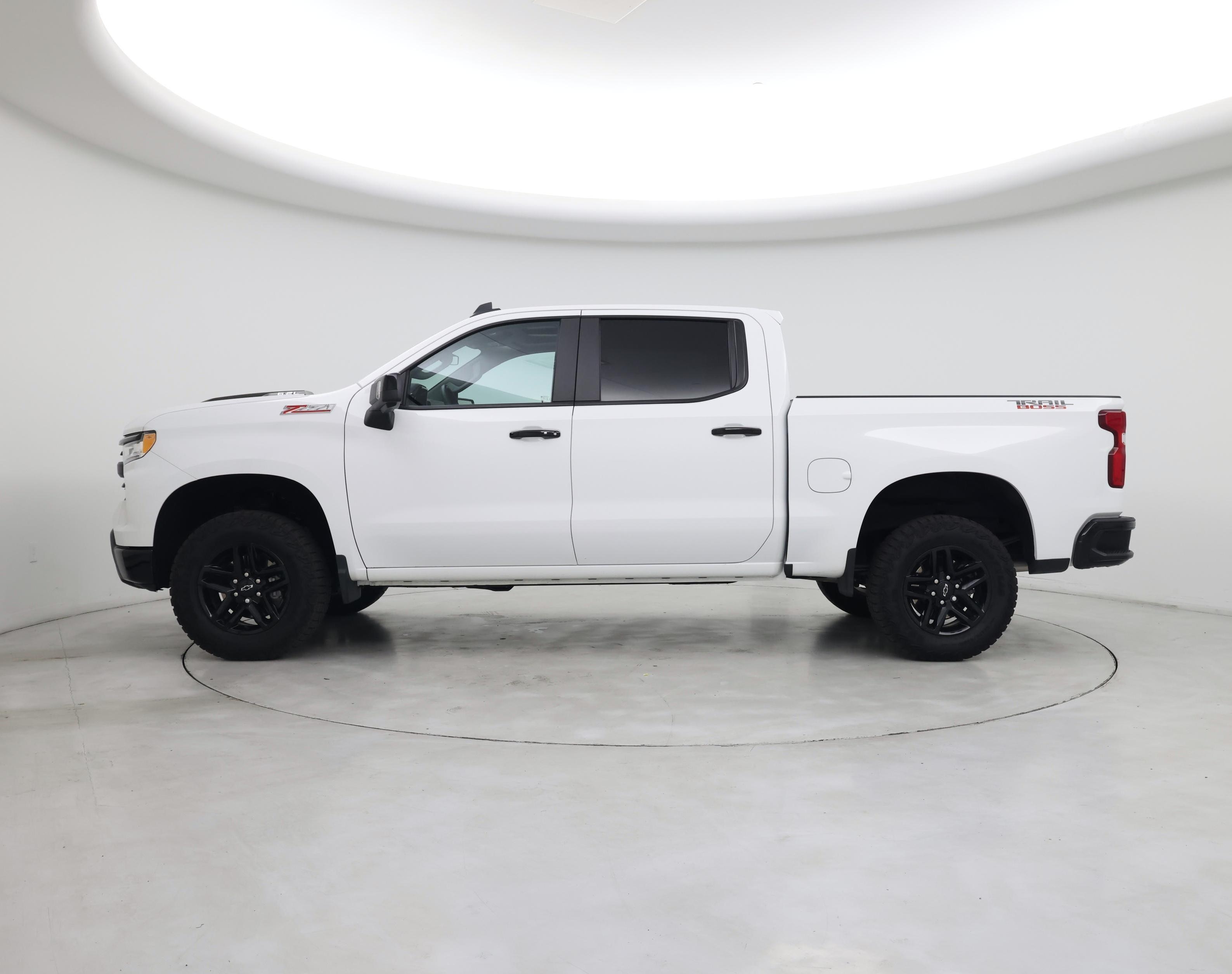 Thumbnail: 2024 Chevrolet Silverado 1500 - 3