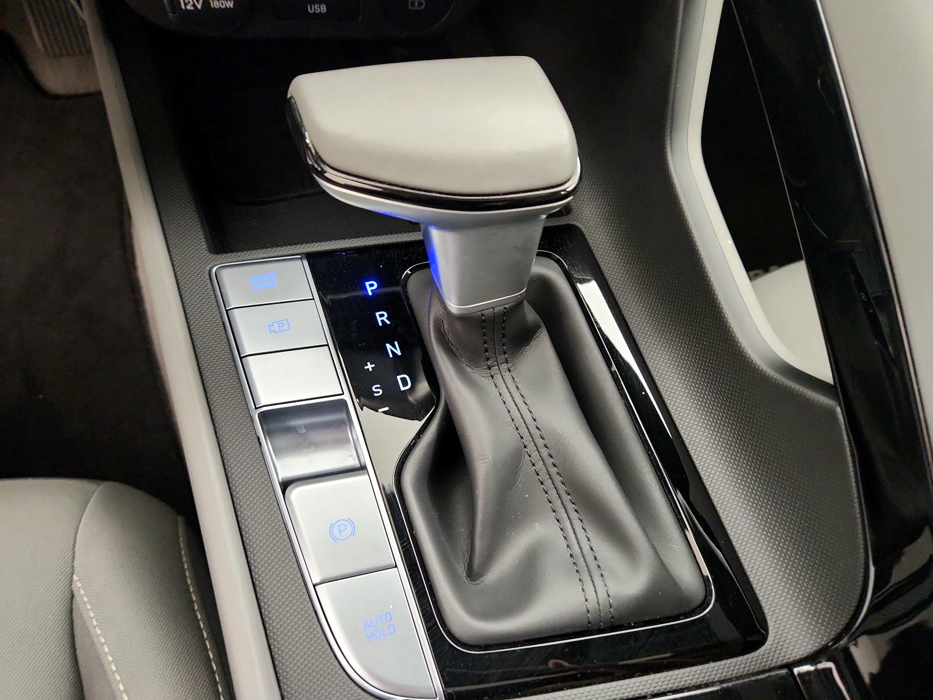 Thumbnail: 2024 Hyundai Elantra - 18