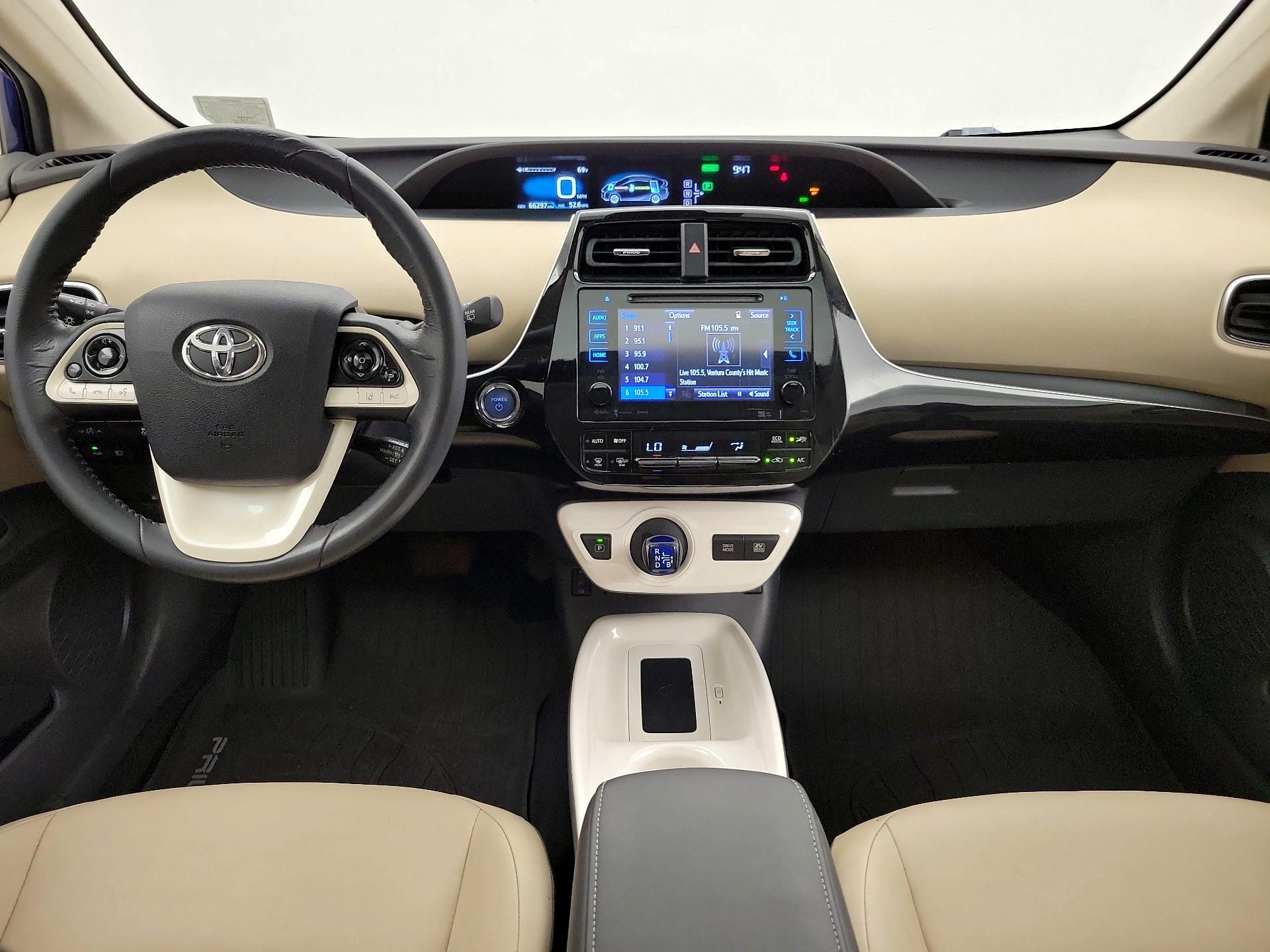 Thumbnail: 2016 Toyota Prius - 9