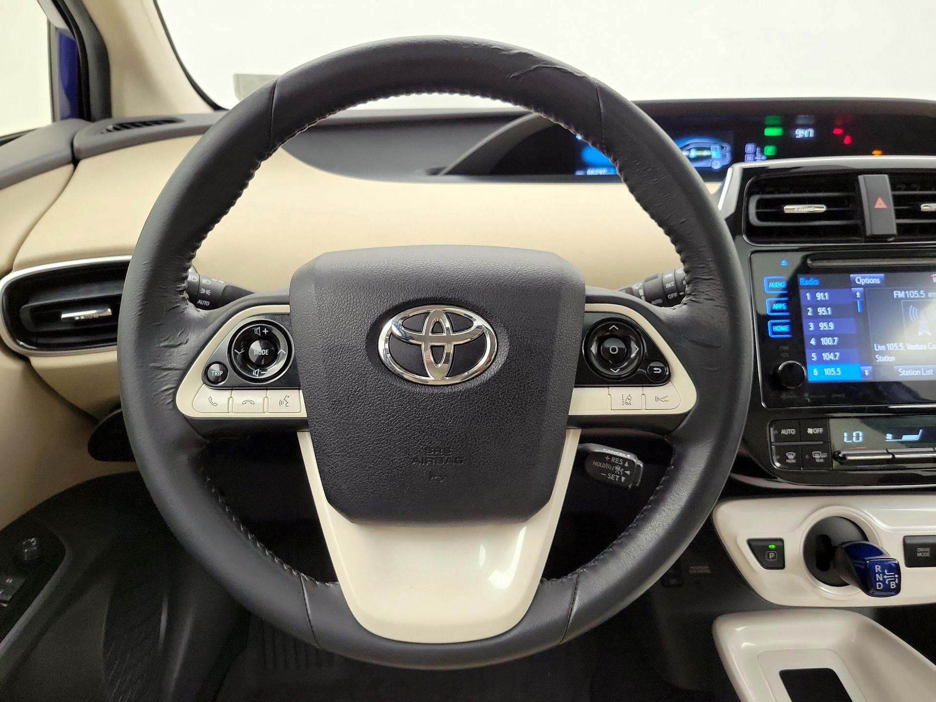 Thumbnail: 2016 Toyota Prius - 10
