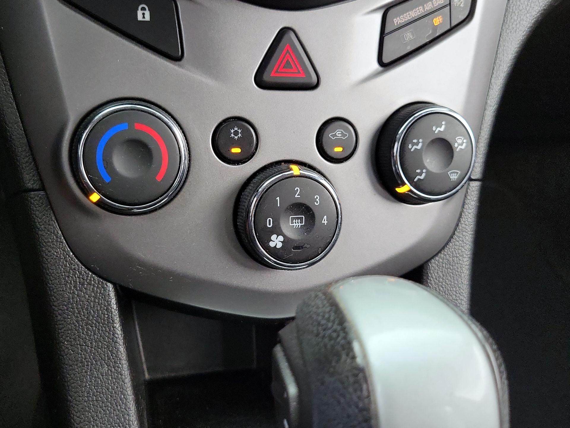 Thumbnail: 2017 Chevrolet Sonic - 16