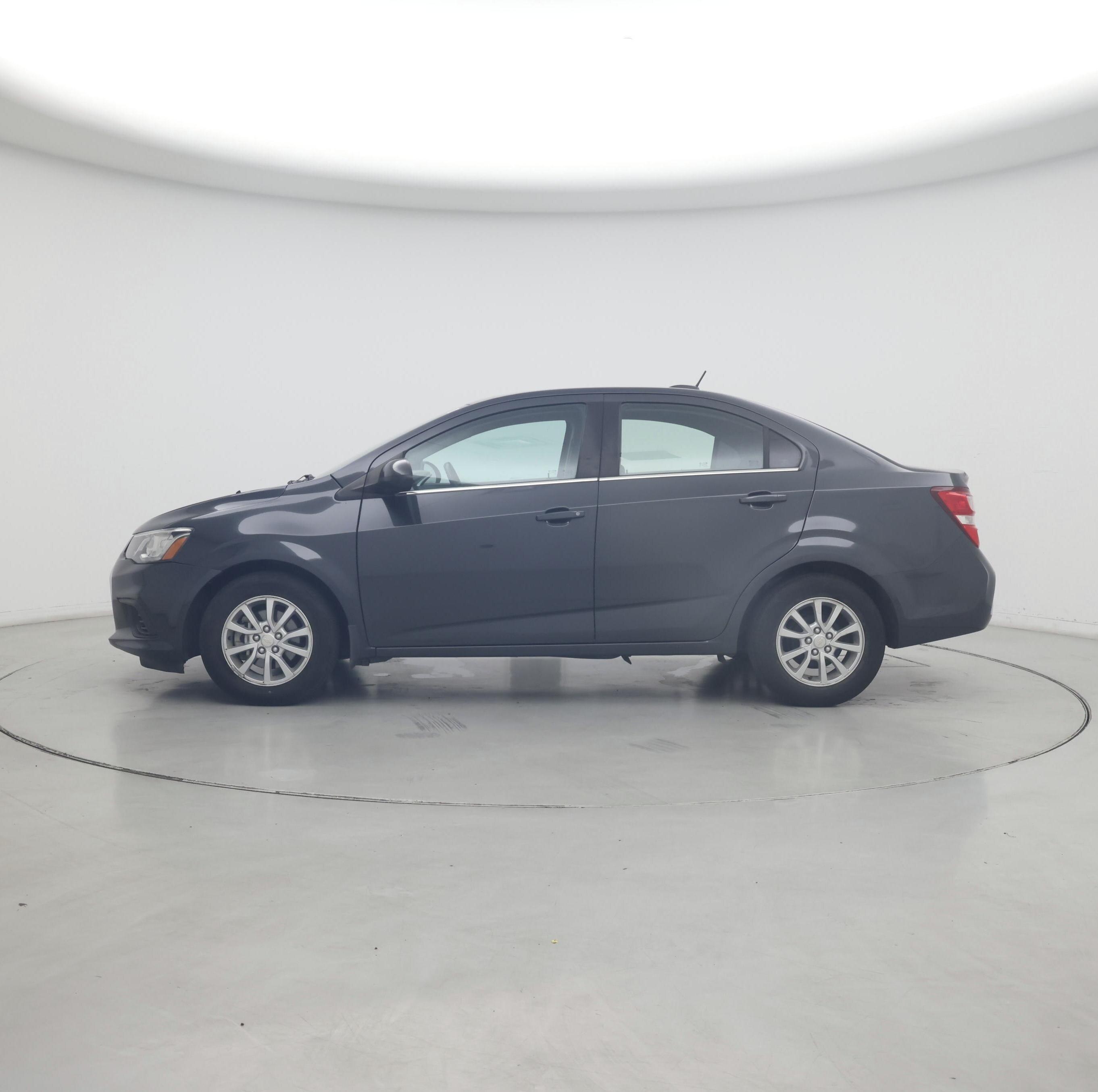 Thumbnail: 2017 Chevrolet Sonic - 3