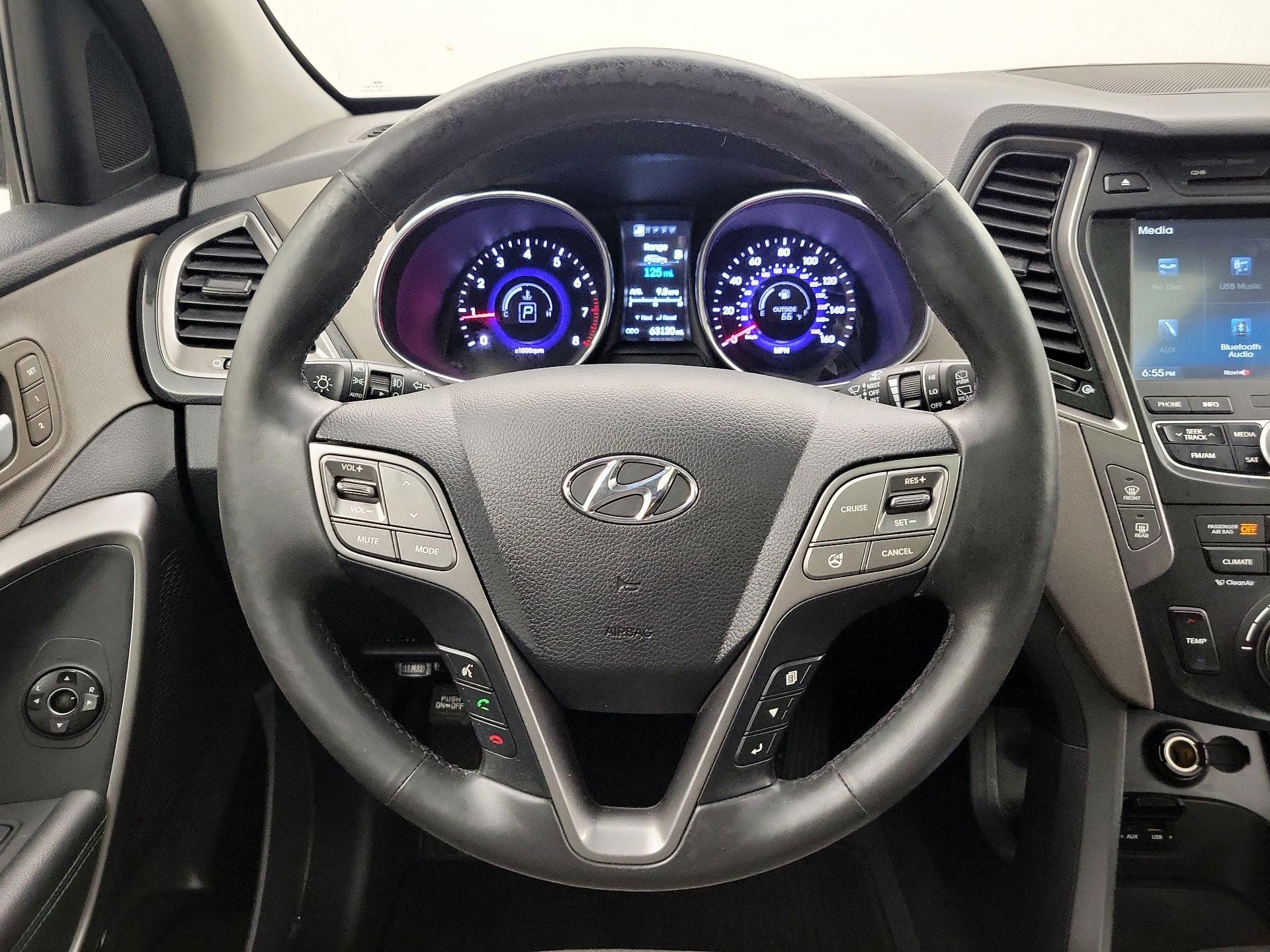 Thumbnail: 2015 Hyundai Santa Fe - 10