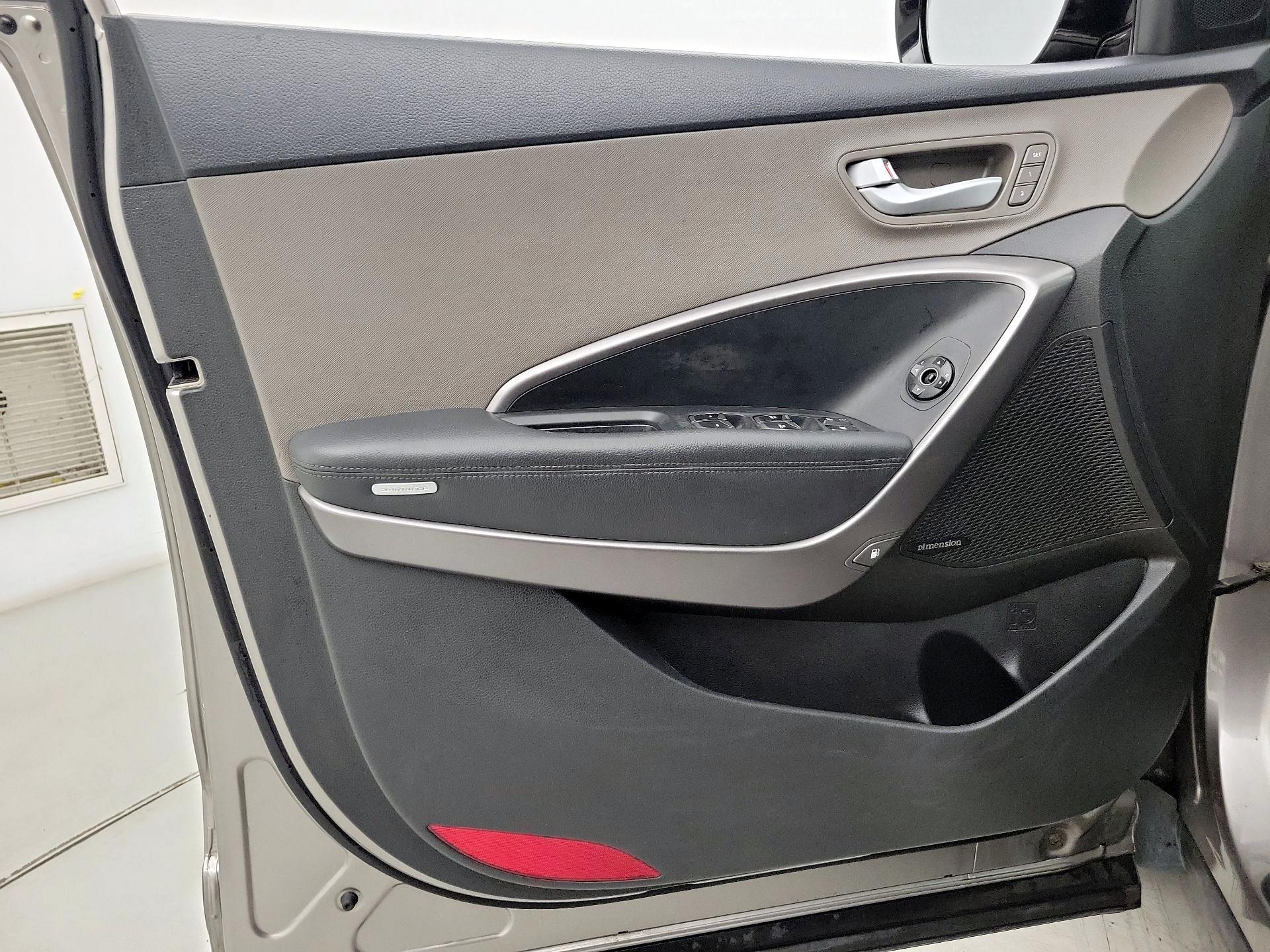 Thumbnail: 2015 Hyundai Santa Fe - 12