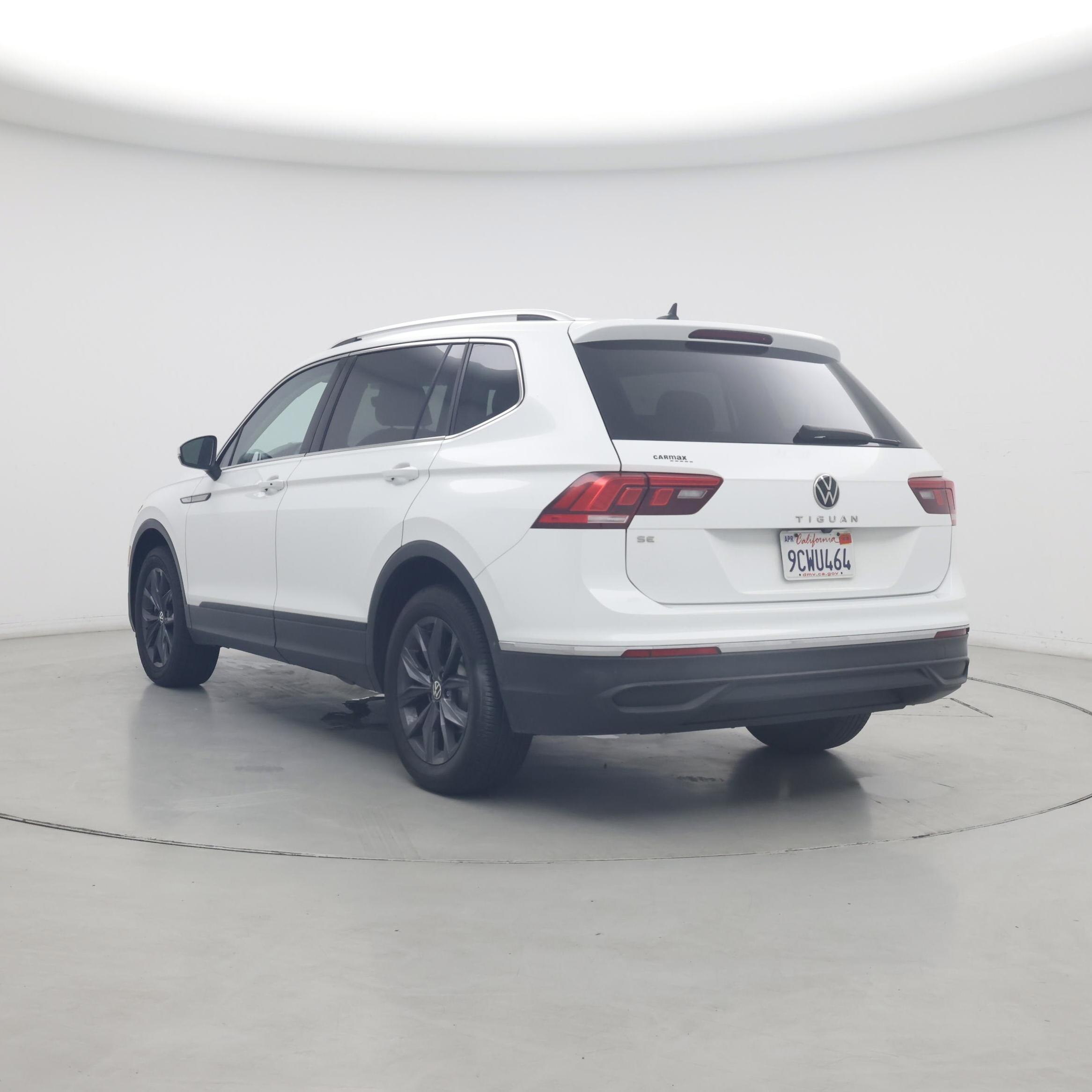 Thumbnail: 2022 Volkswagen Tiguan - 2