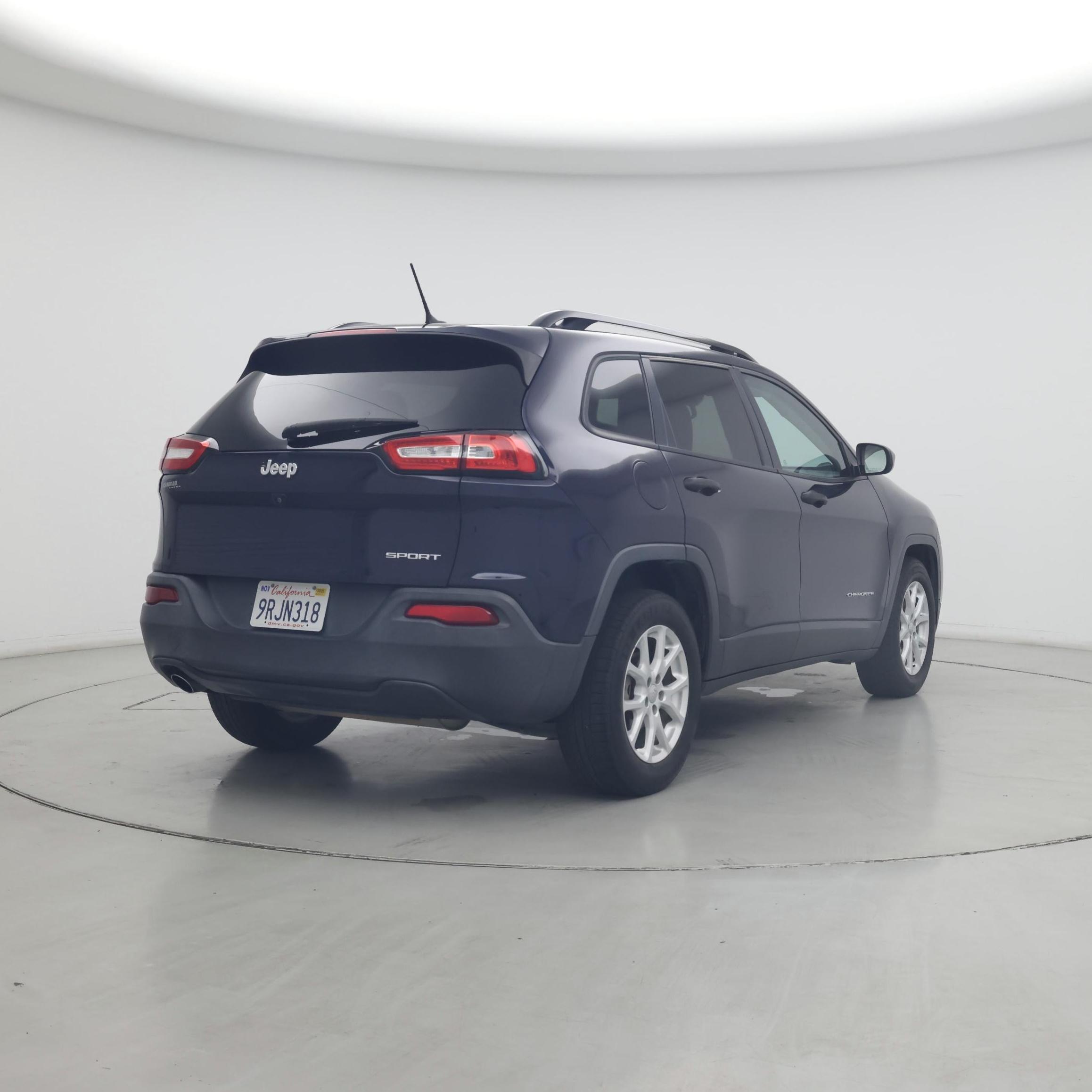 Thumbnail: 2016 Jeep Cherokee - 8