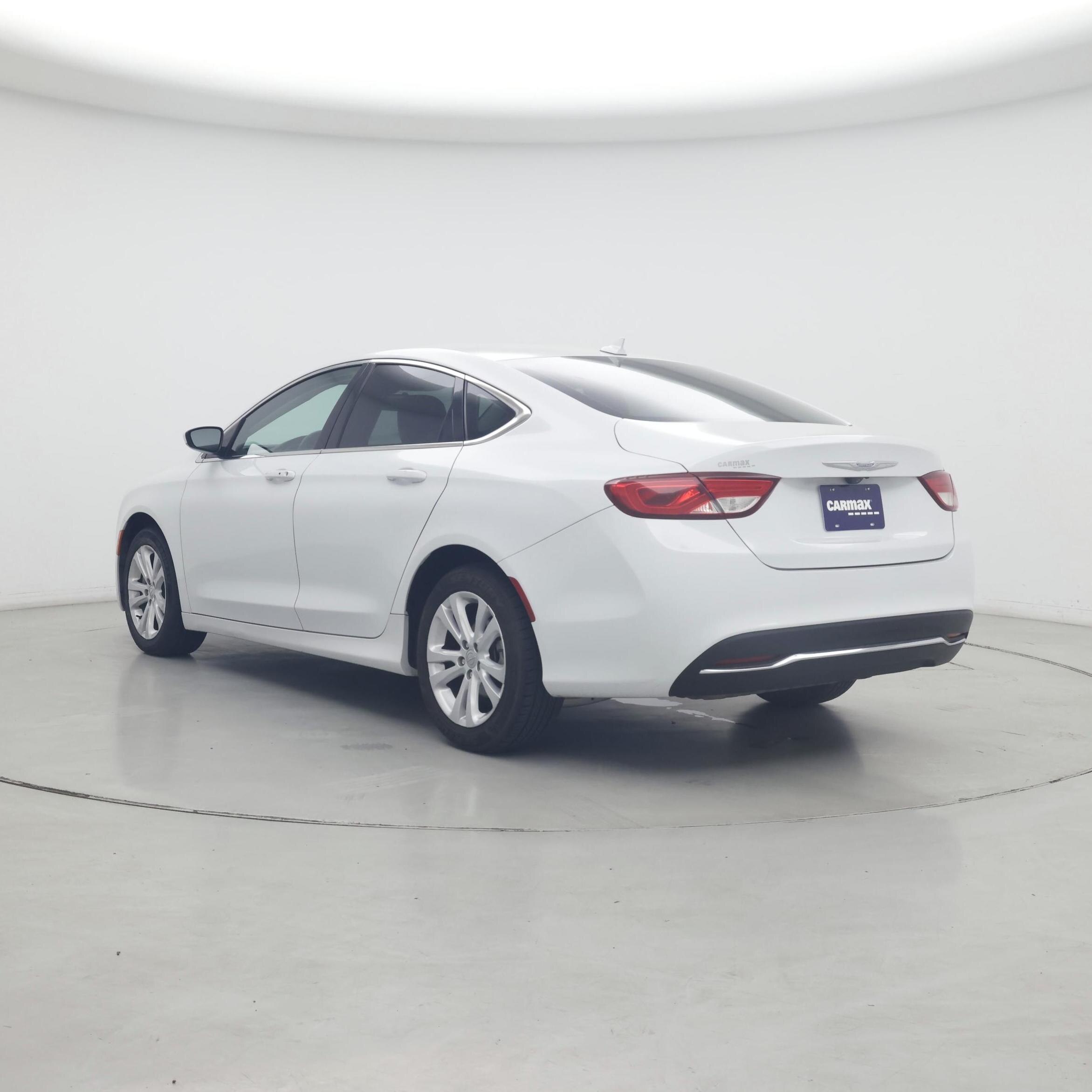 Thumbnail: 2015 Chrysler 200 - 2