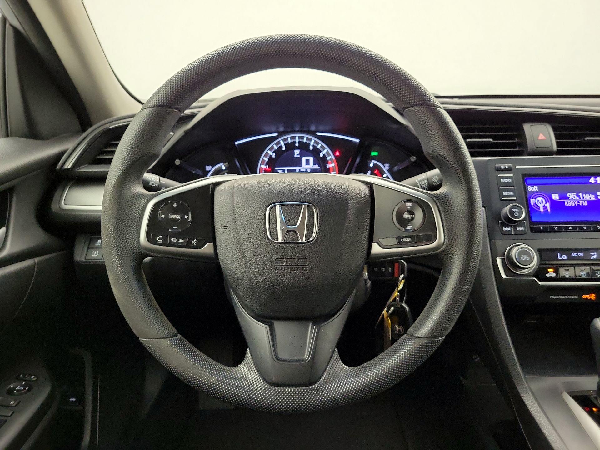 Thumbnail: 2017 Honda Civic - 10