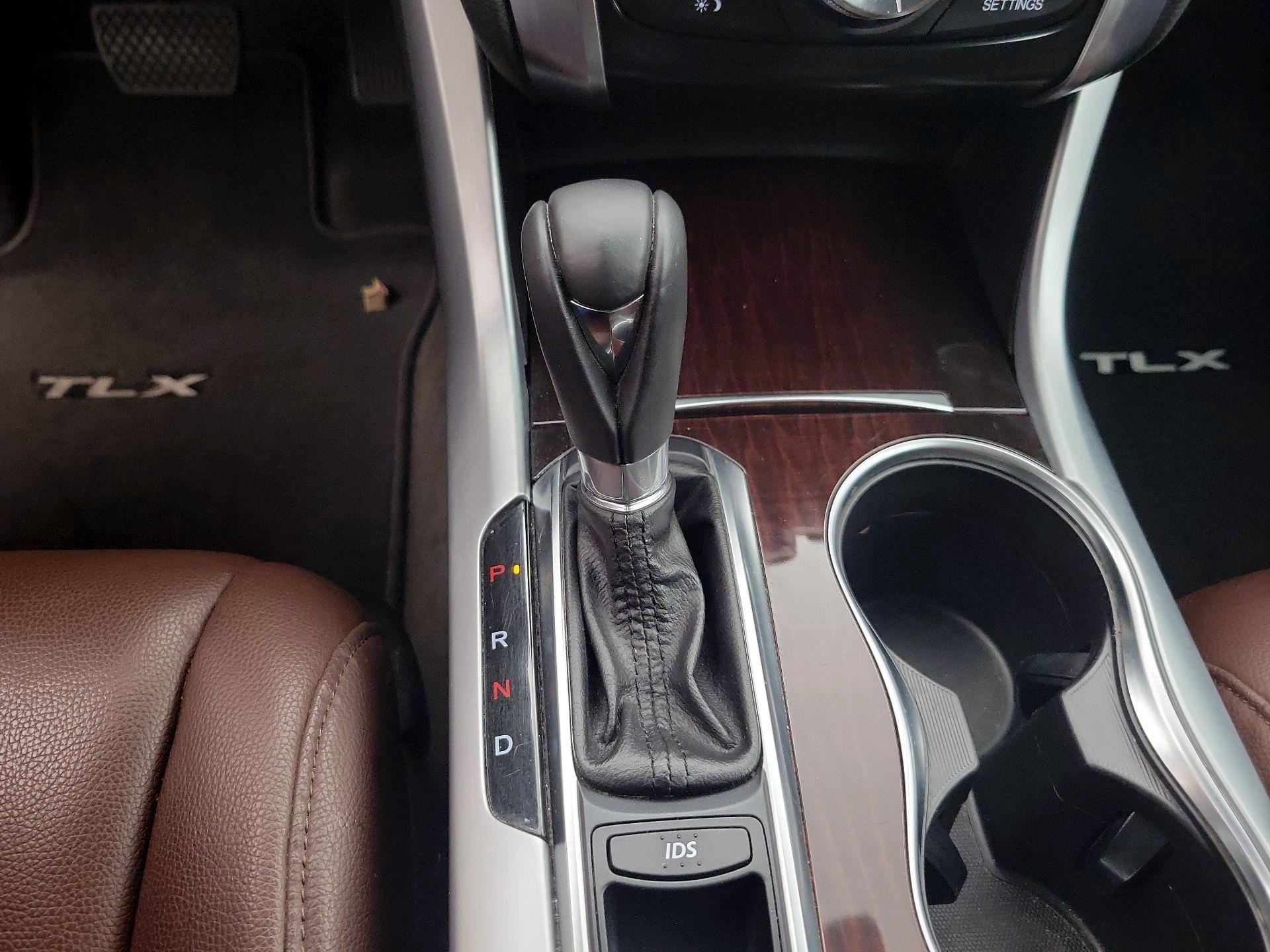Thumbnail: 2015 Acura TLX - 17