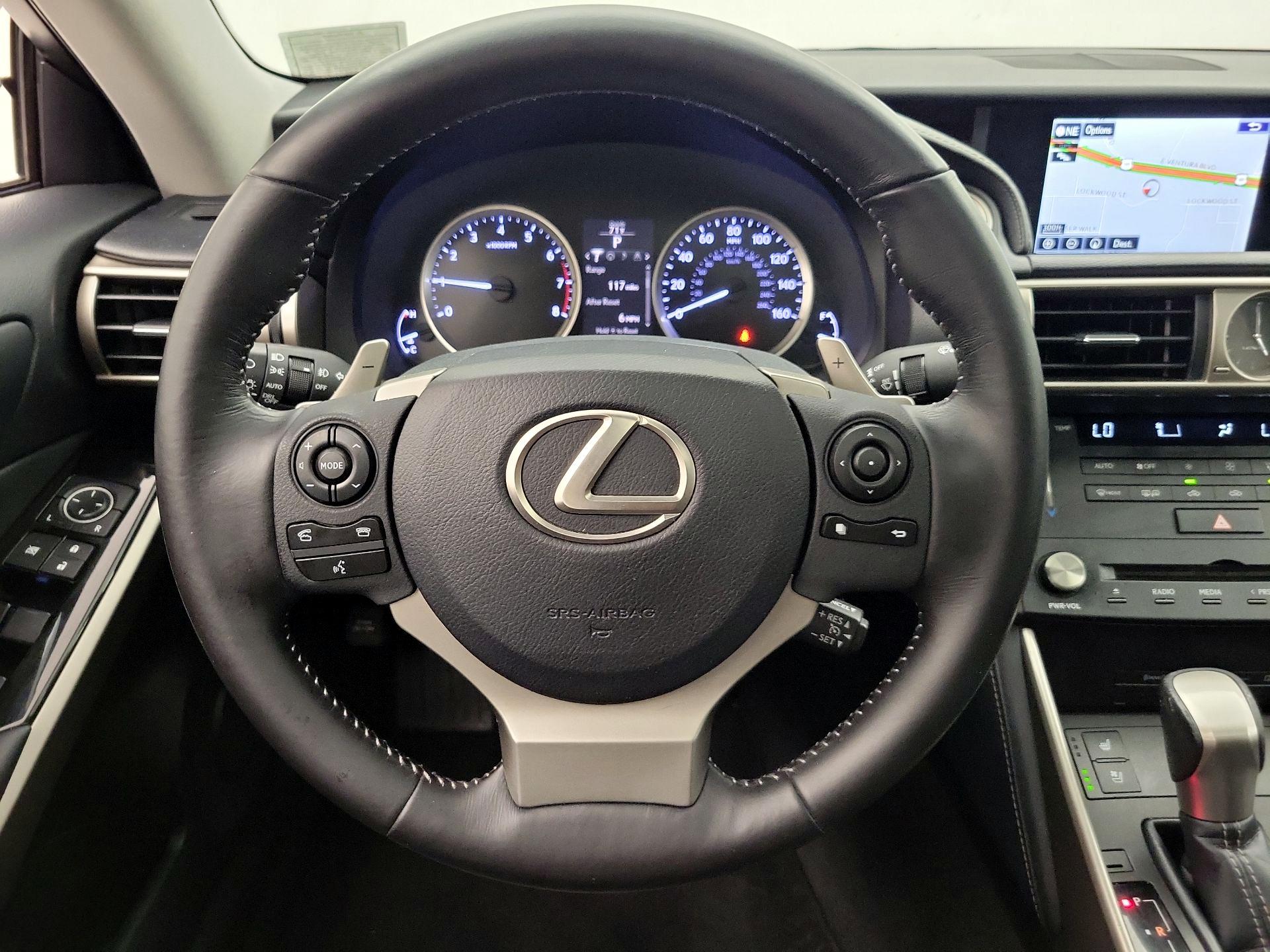 Thumbnail: 2015 Lexus IS - 10