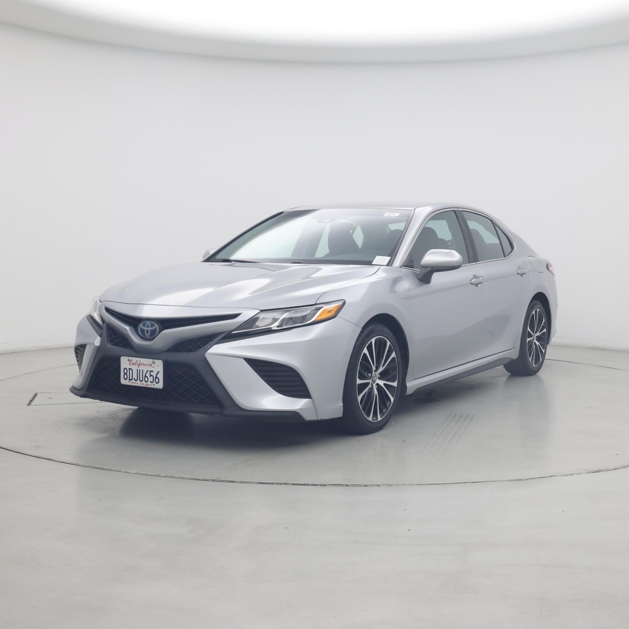 Thumbnail: 2018 Toyota Camry - 4