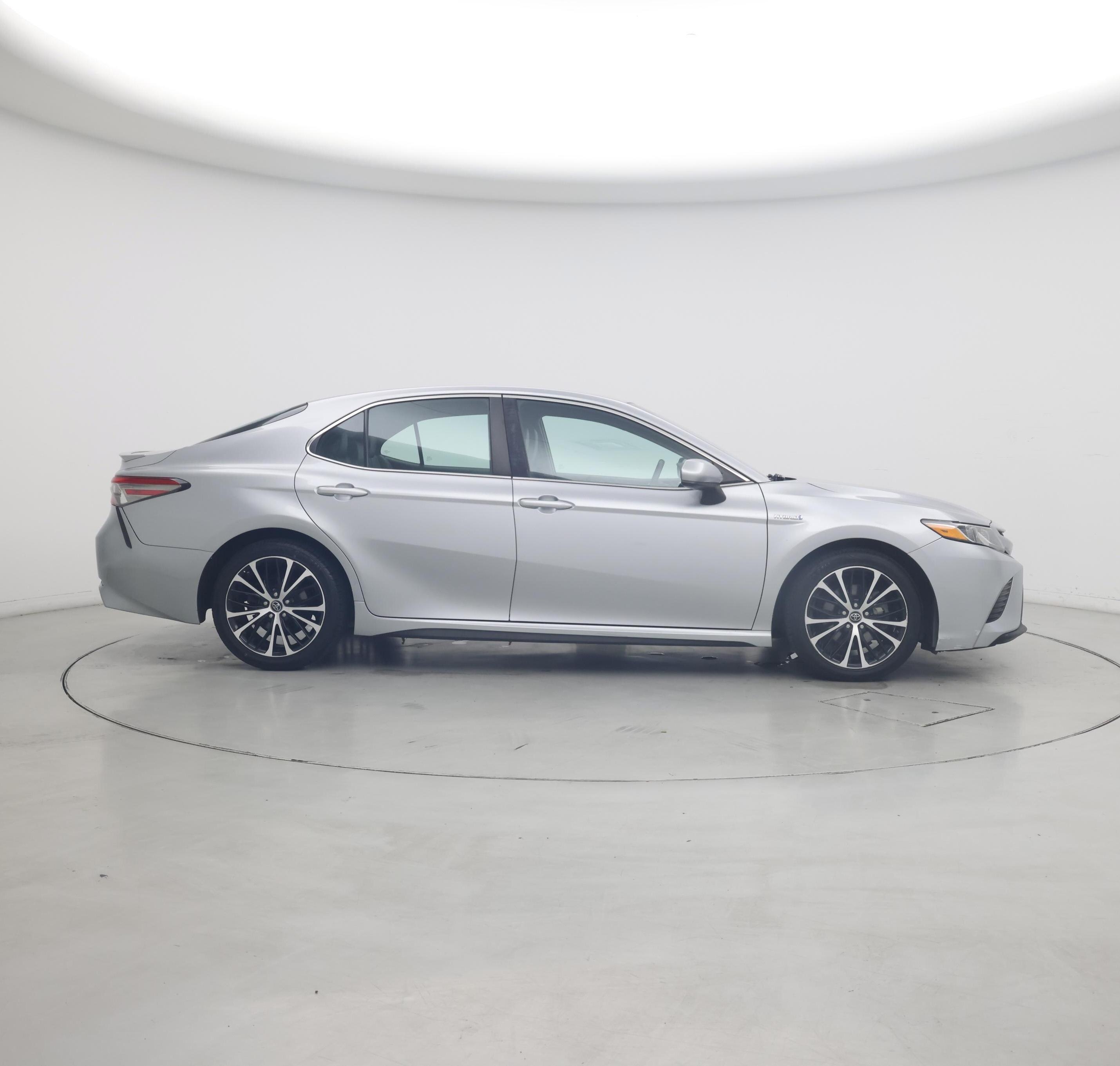 Thumbnail: 2018 Toyota Camry - 7