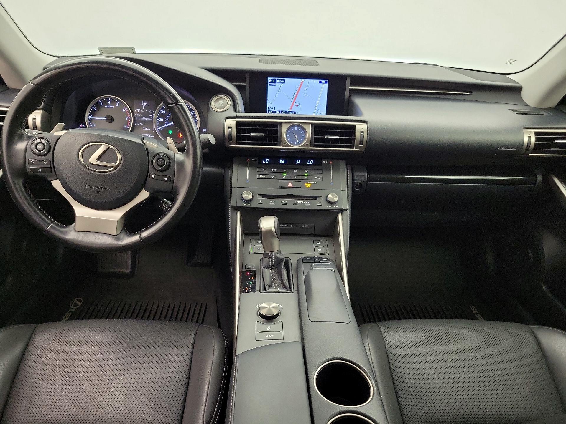 Thumbnail: 2016 Lexus IS - 9