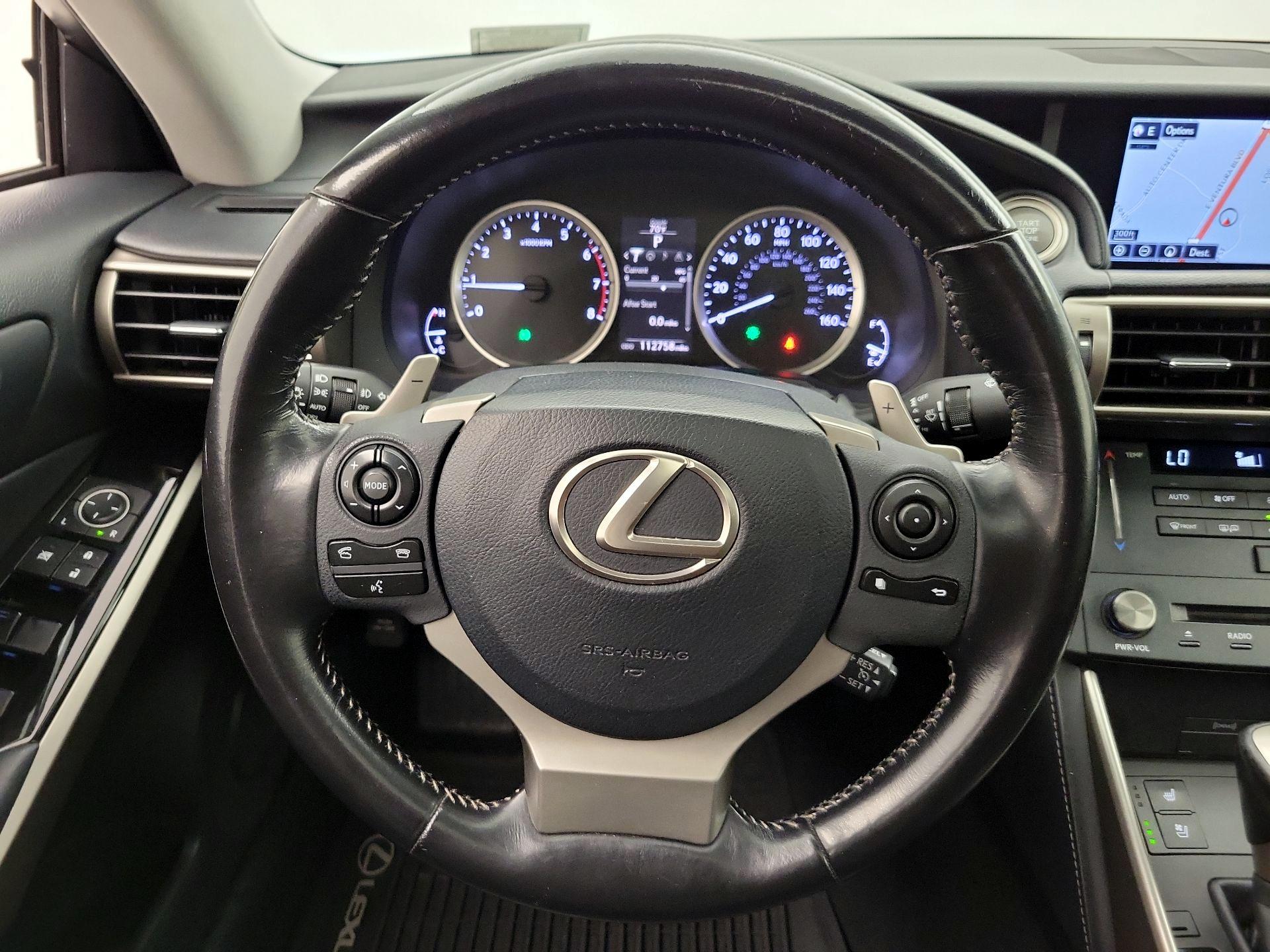 Thumbnail: 2016 Lexus IS - 10