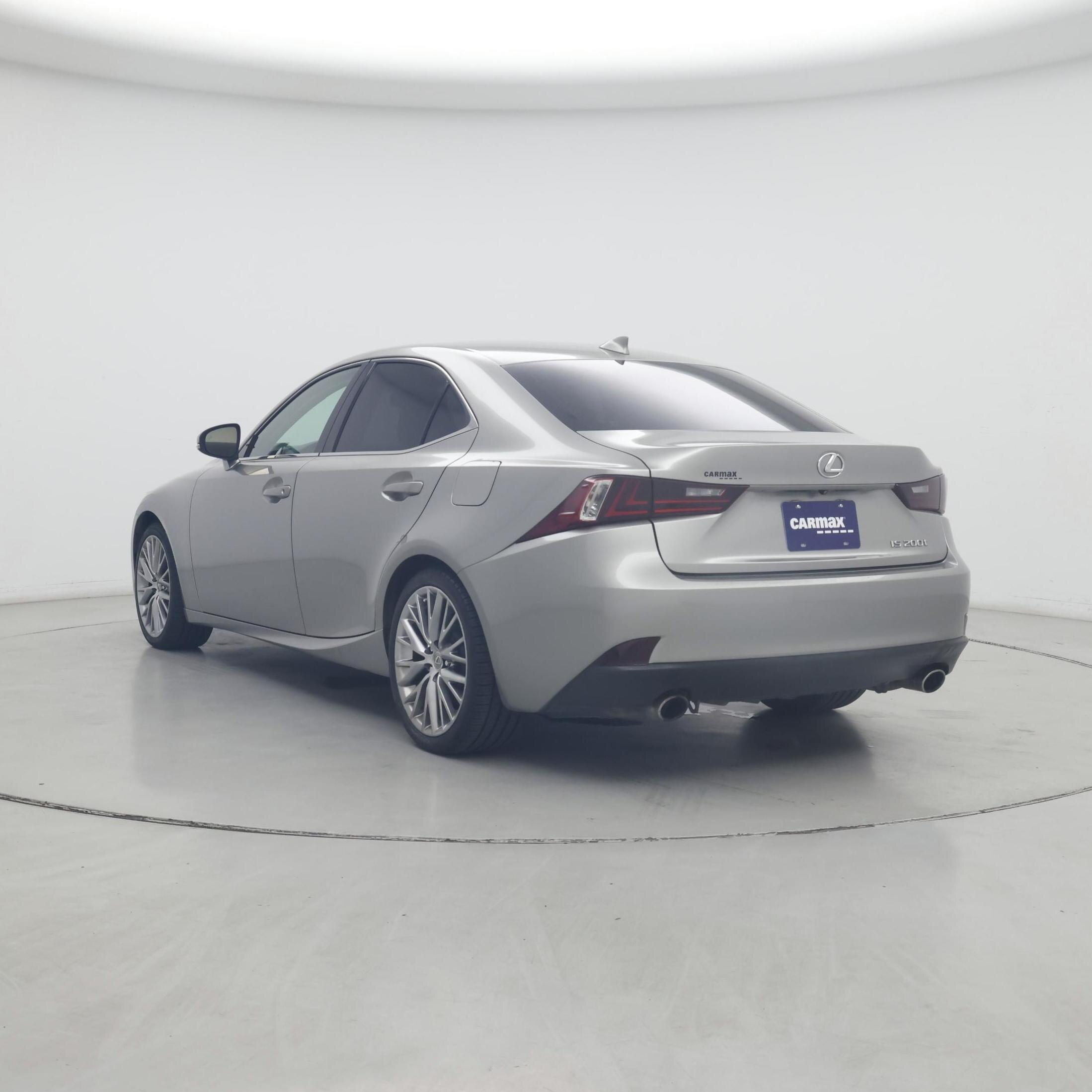 Thumbnail: 2016 Lexus IS - 2