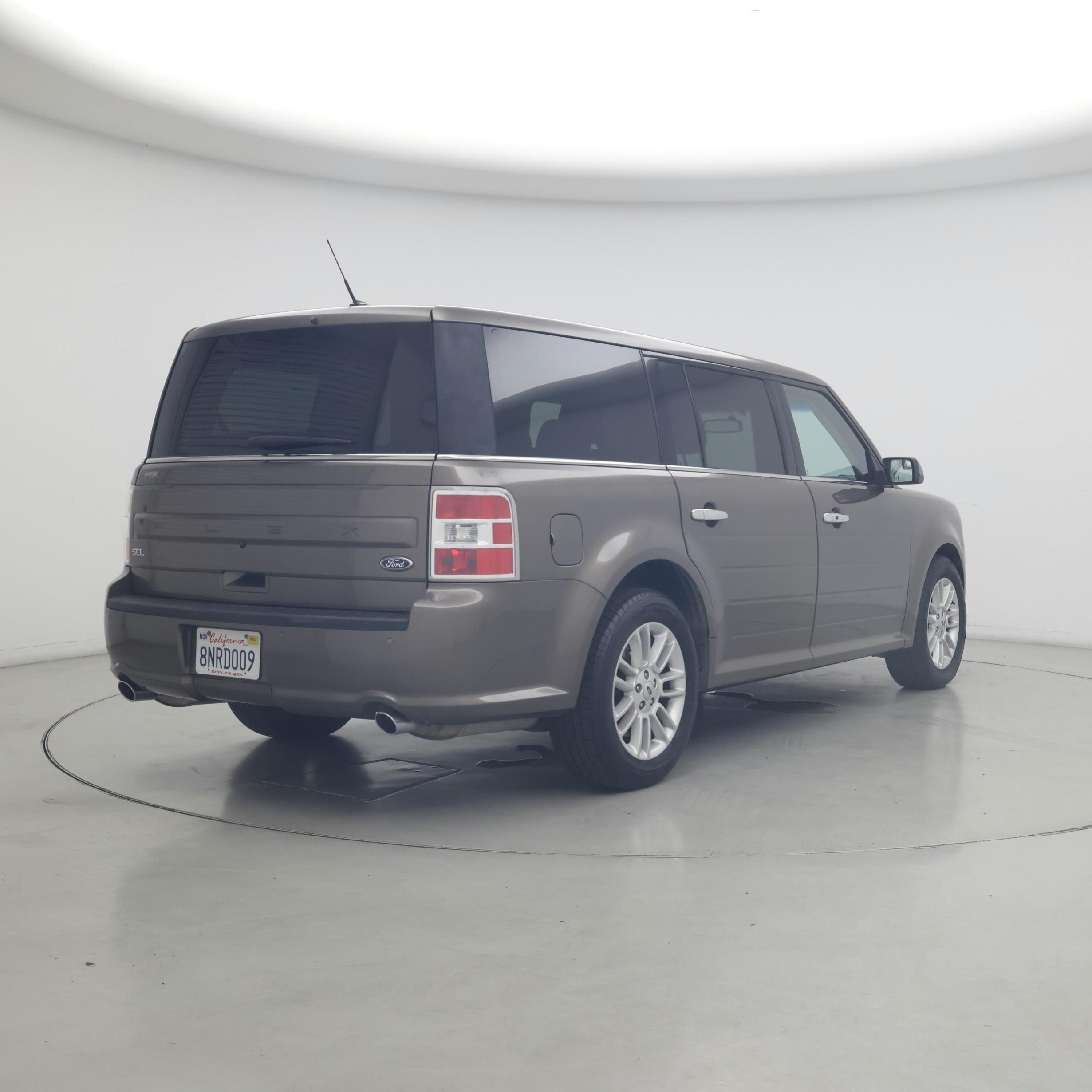Thumbnail: 2019 Ford Flex - 8
