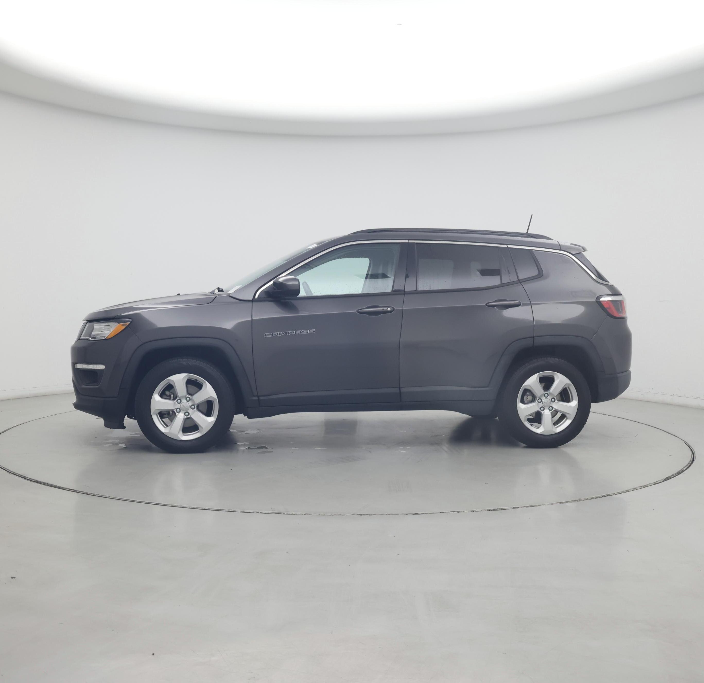 Thumbnail: 2018 Jeep Compass - 3