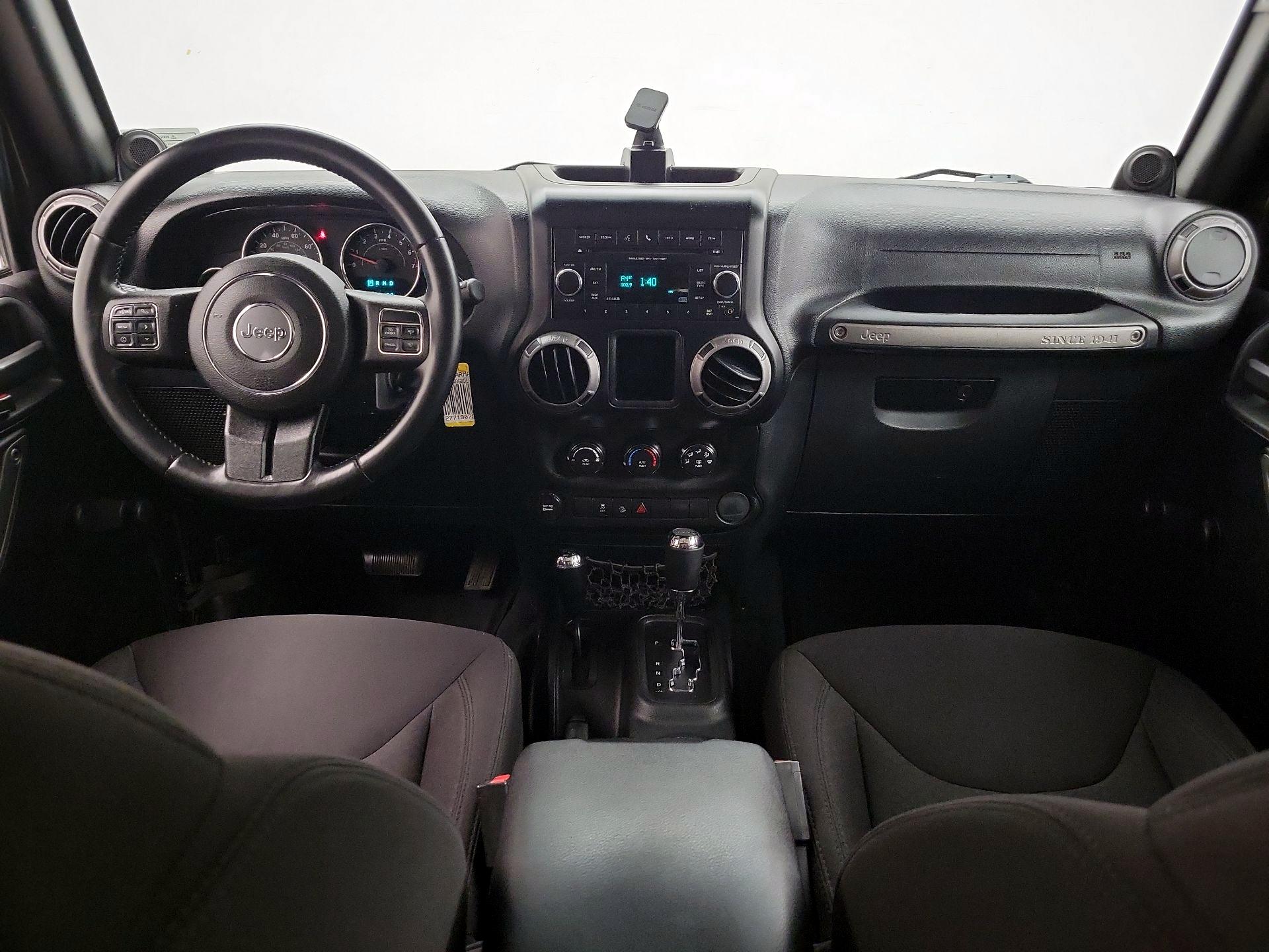 Thumbnail: 2013 Jeep Wrangler - 9
