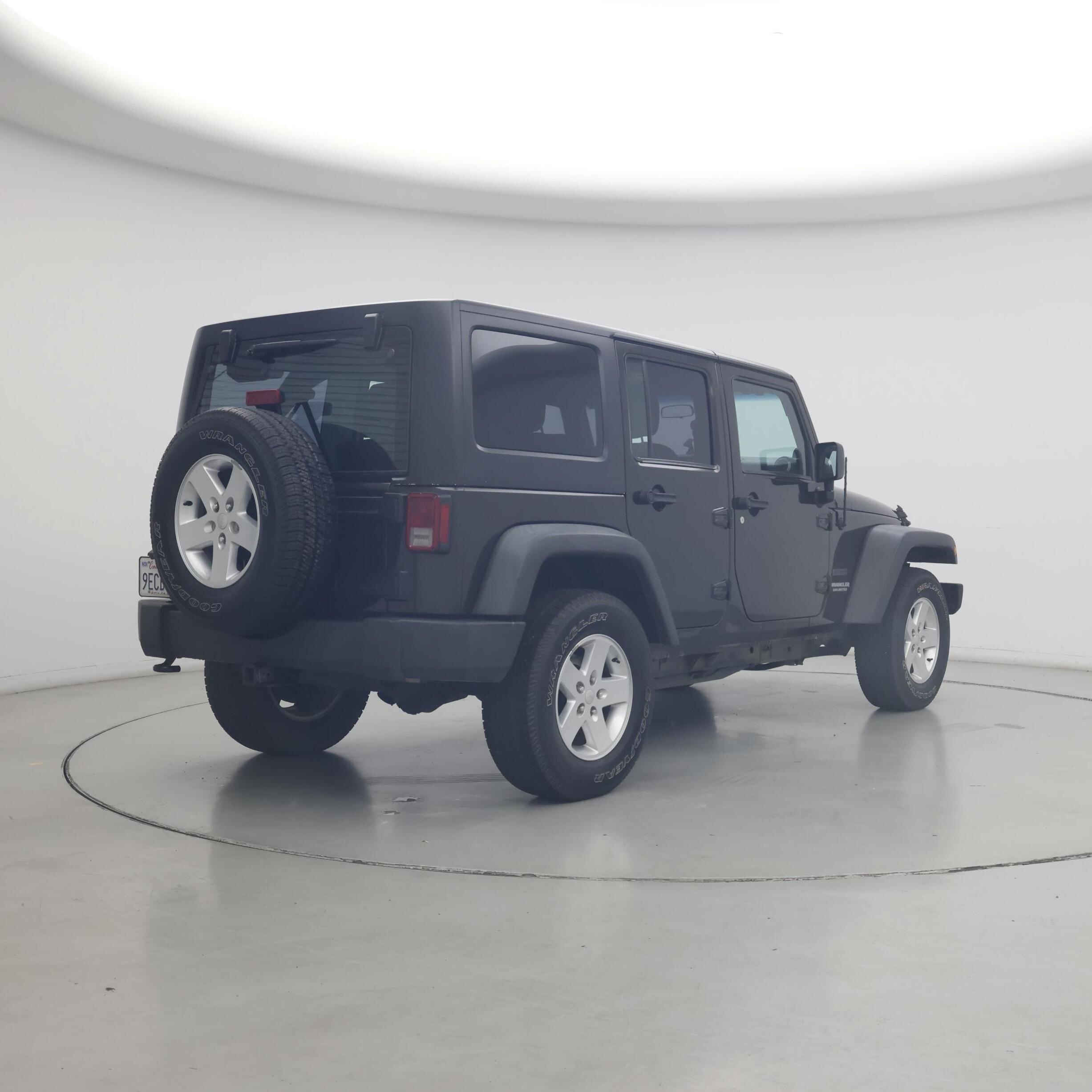Thumbnail: 2013 Jeep Wrangler - 8