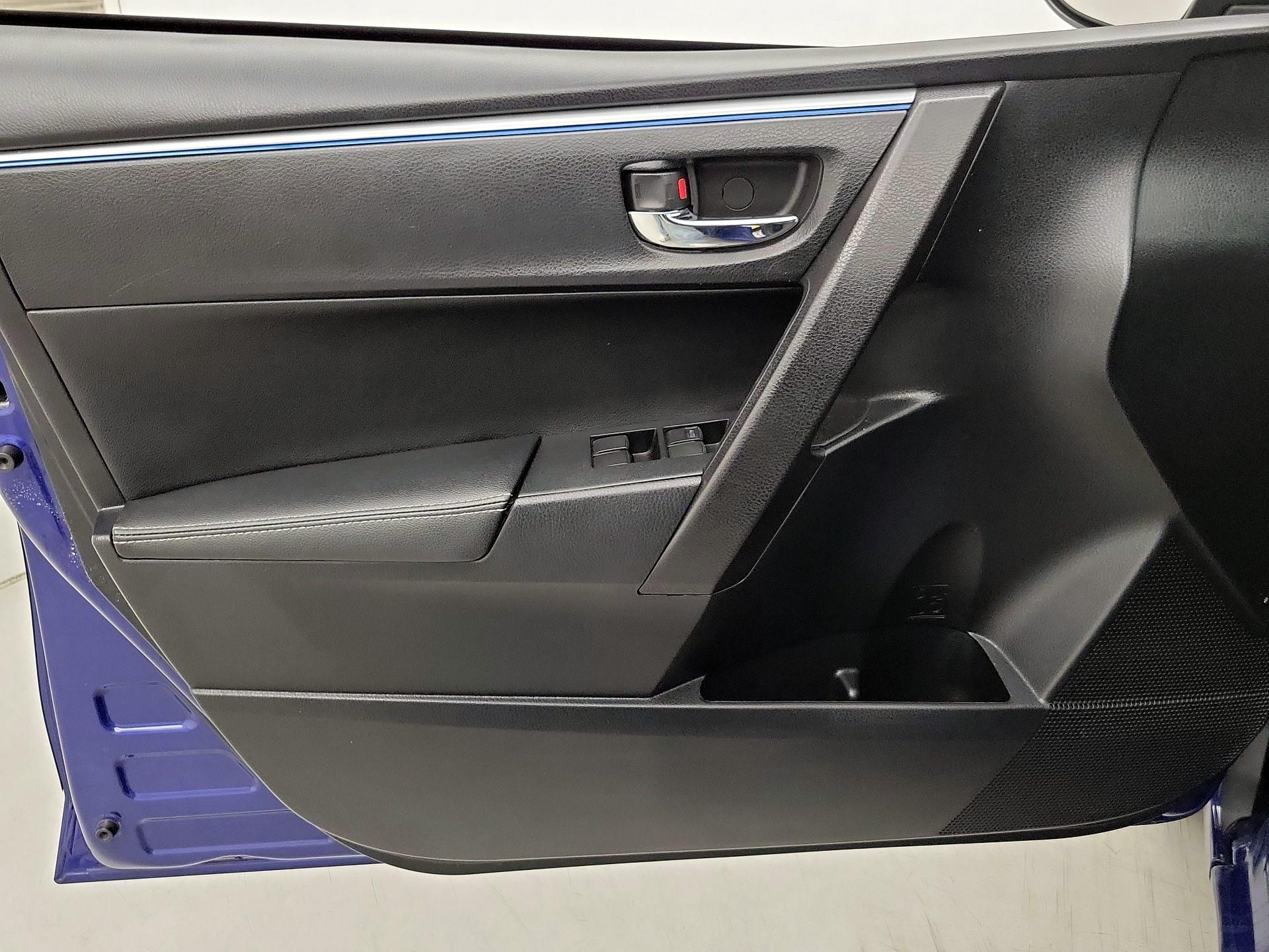 Thumbnail: 2014 Toyota Corolla - 12