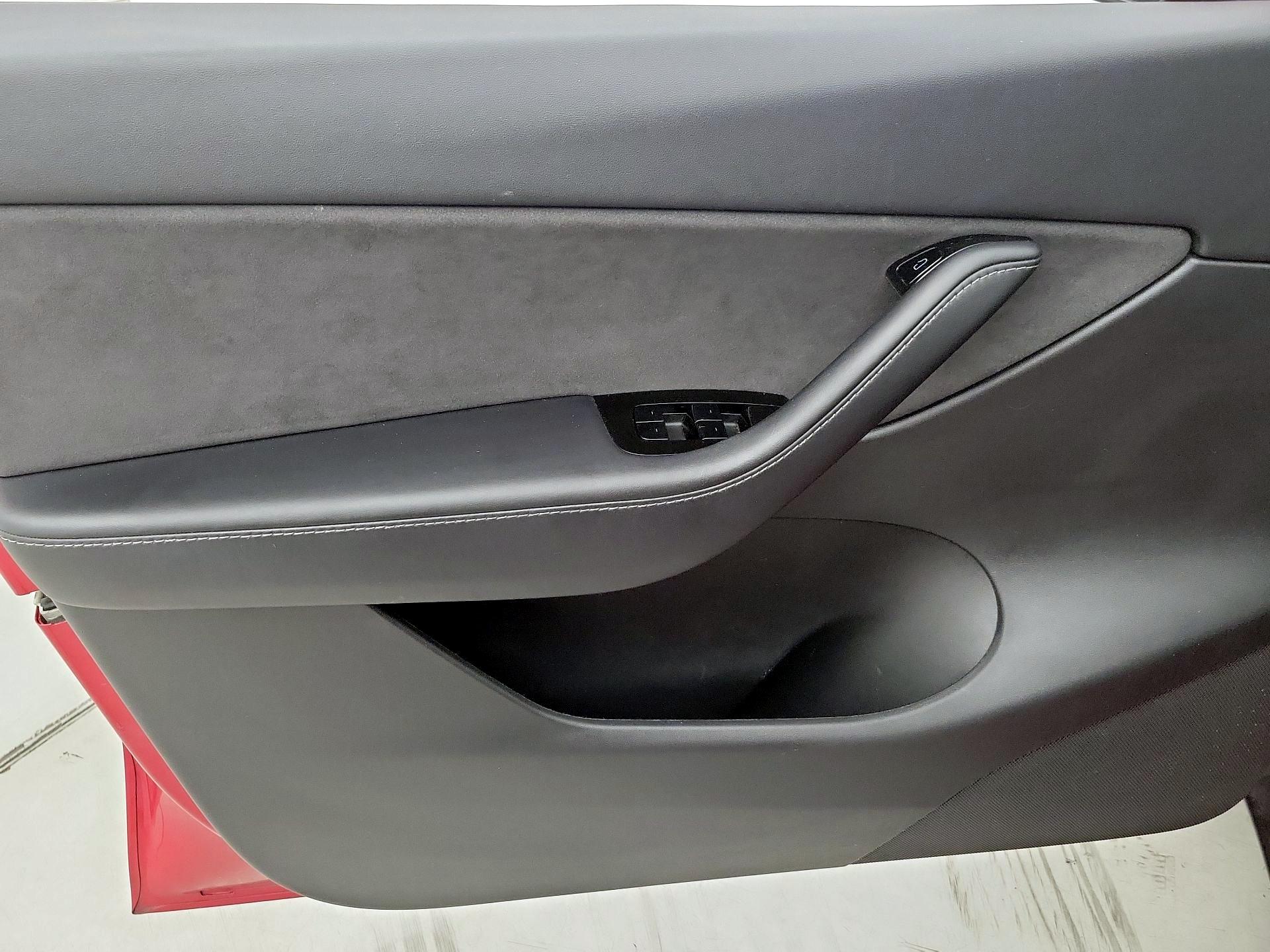 Thumbnail: 2021 Tesla Model Y - 12