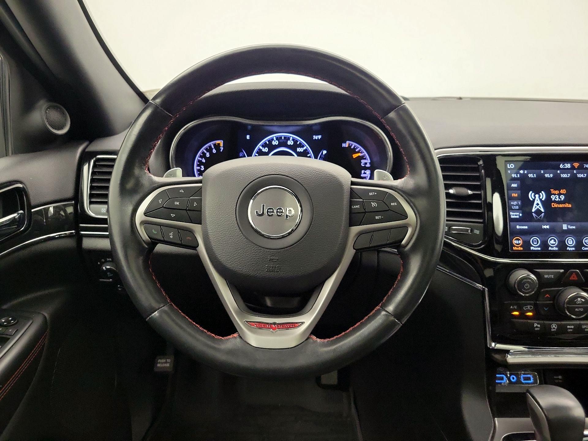 Thumbnail: 2020 Jeep Grand Cherokee - 10