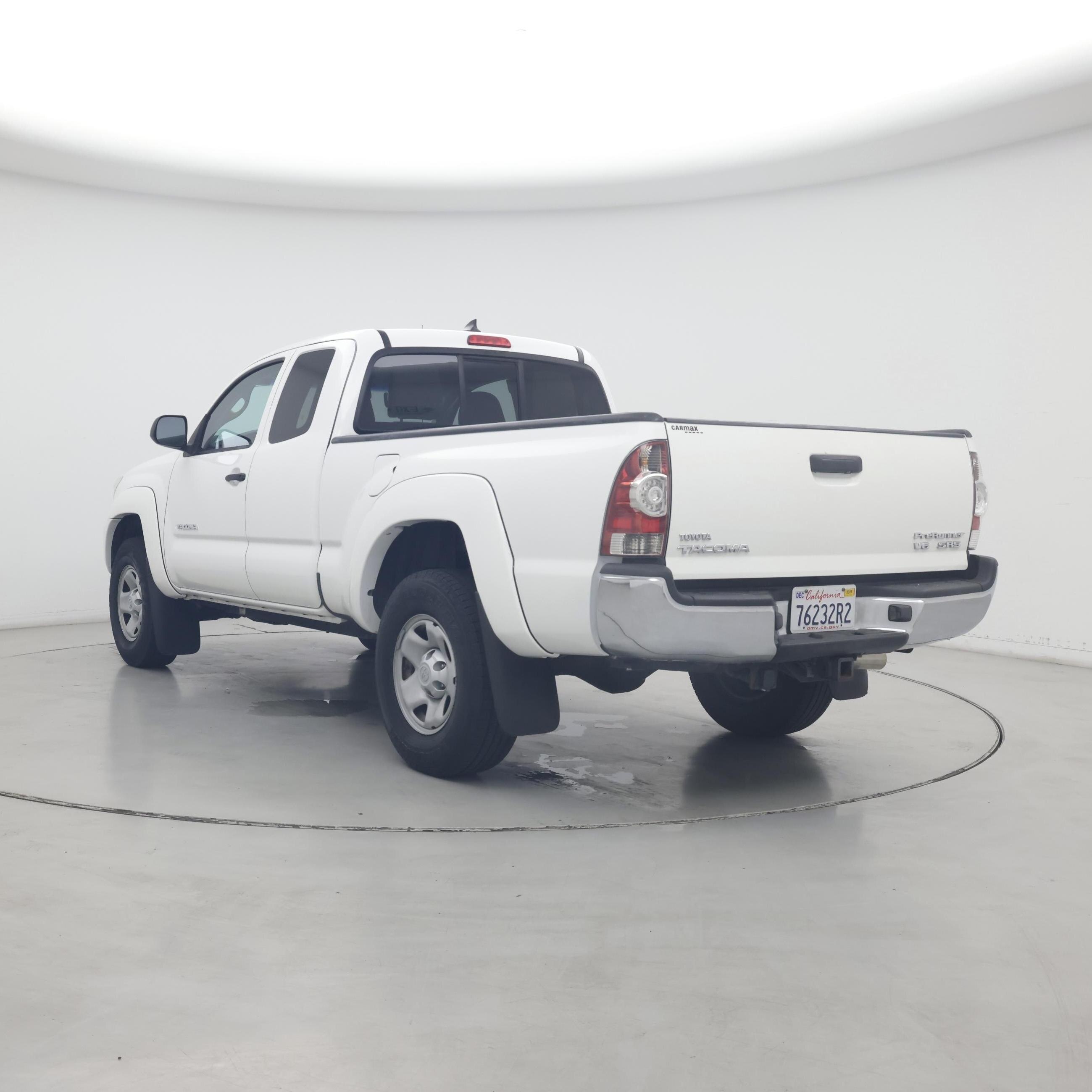Thumbnail: 2015 Toyota Tacoma - 2