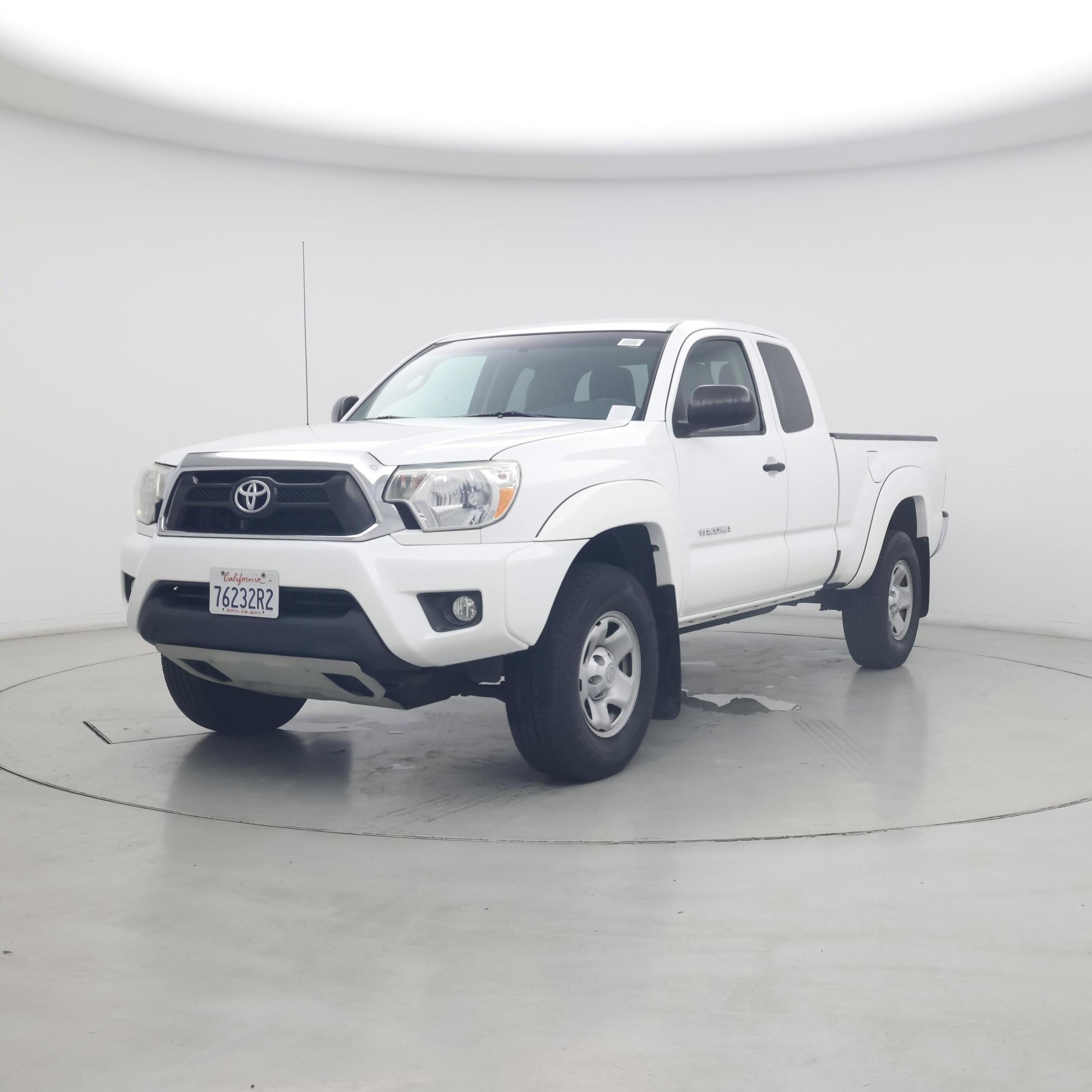 Thumbnail: 2015 Toyota Tacoma - 4
