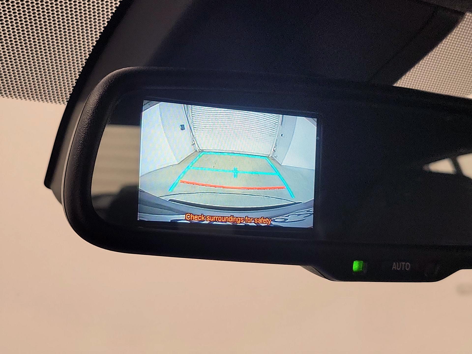 Thumbnail: 2018 Toyota C-HR - 14