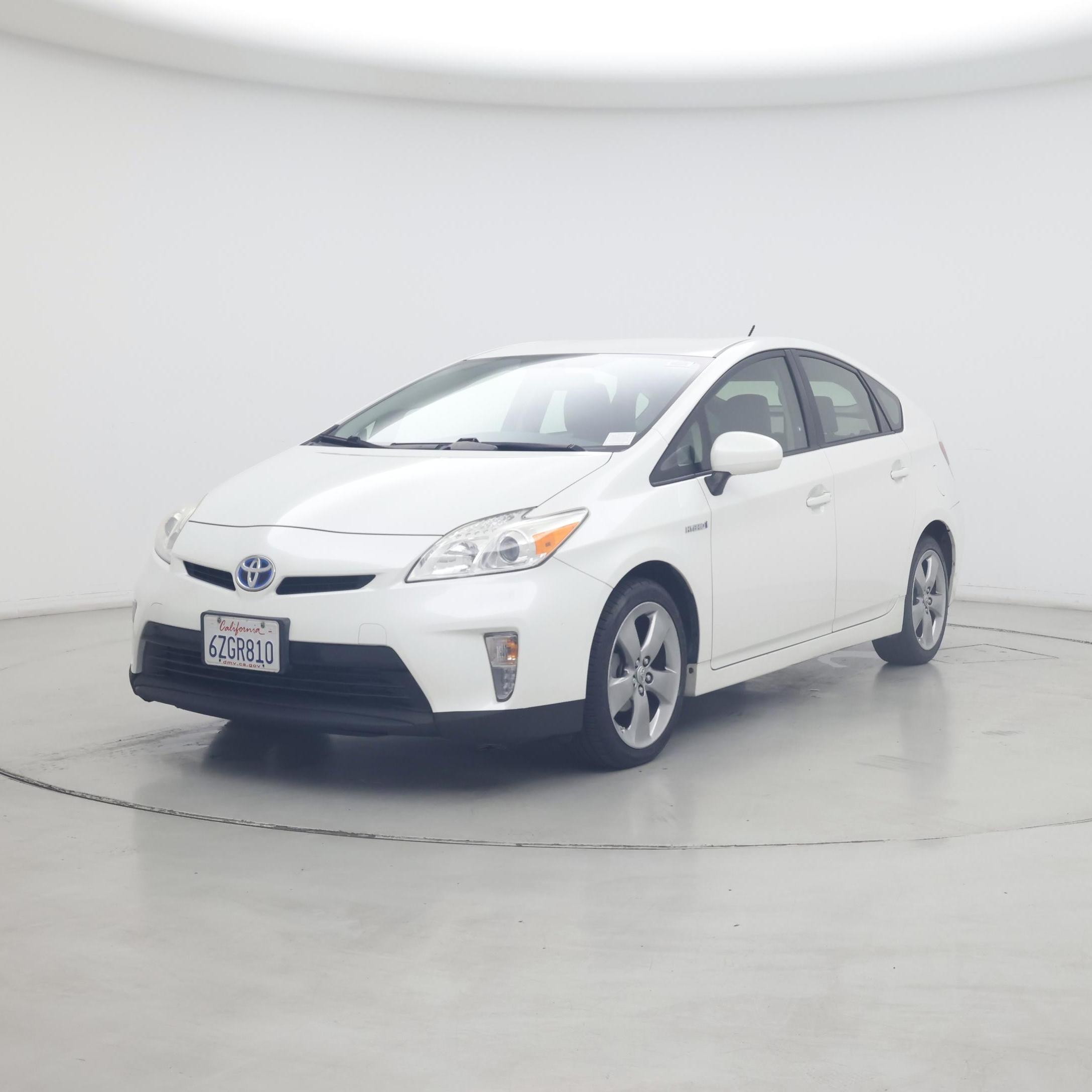 Thumbnail: 2013 Toyota Prius - 4