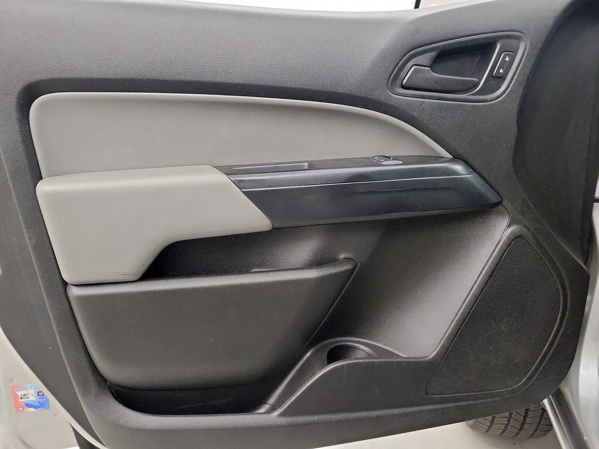 Thumbnail: 2018 Chevrolet Colorado - 12
