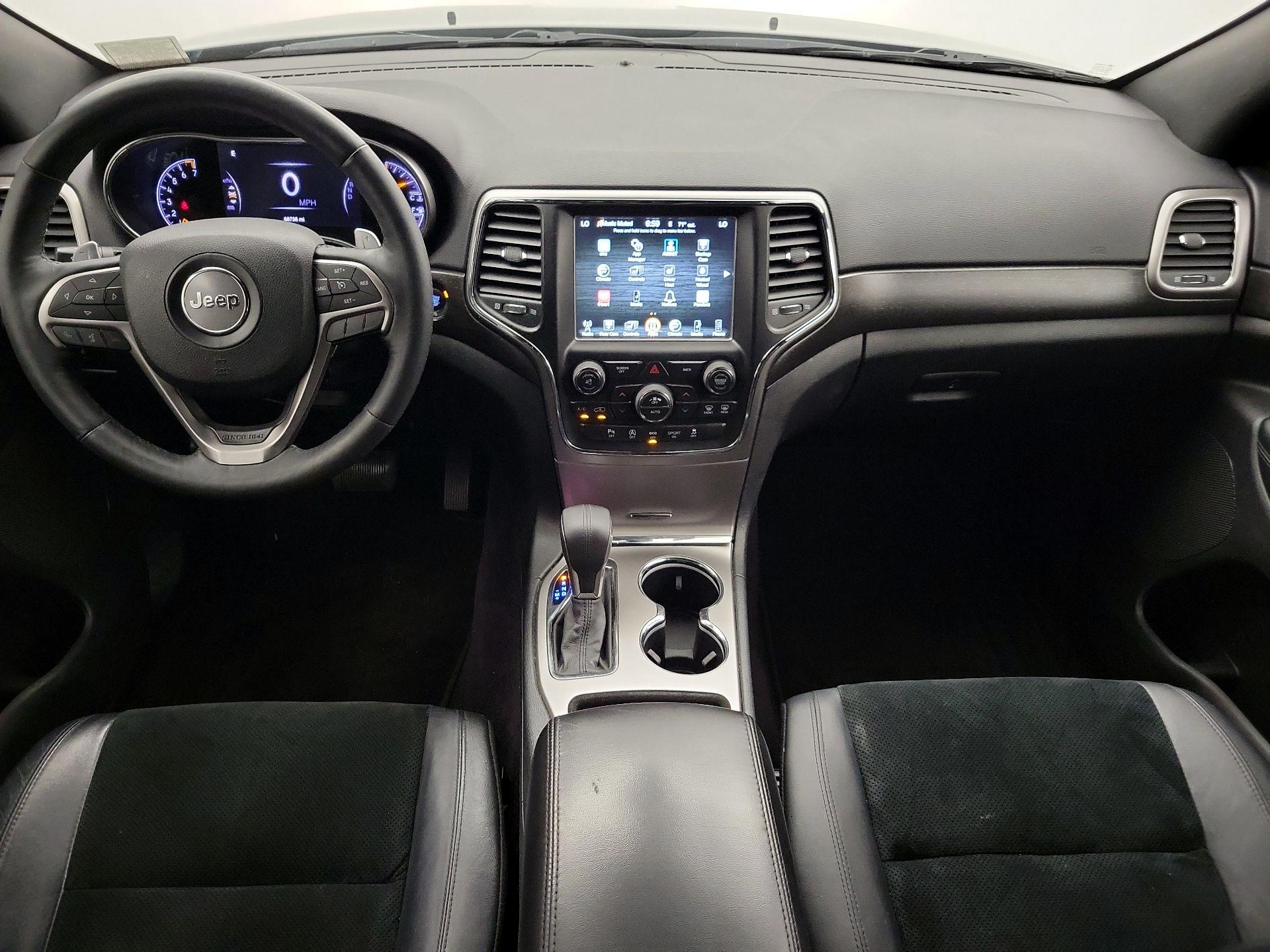 Thumbnail: 2017 Jeep Grand Cherokee - 9