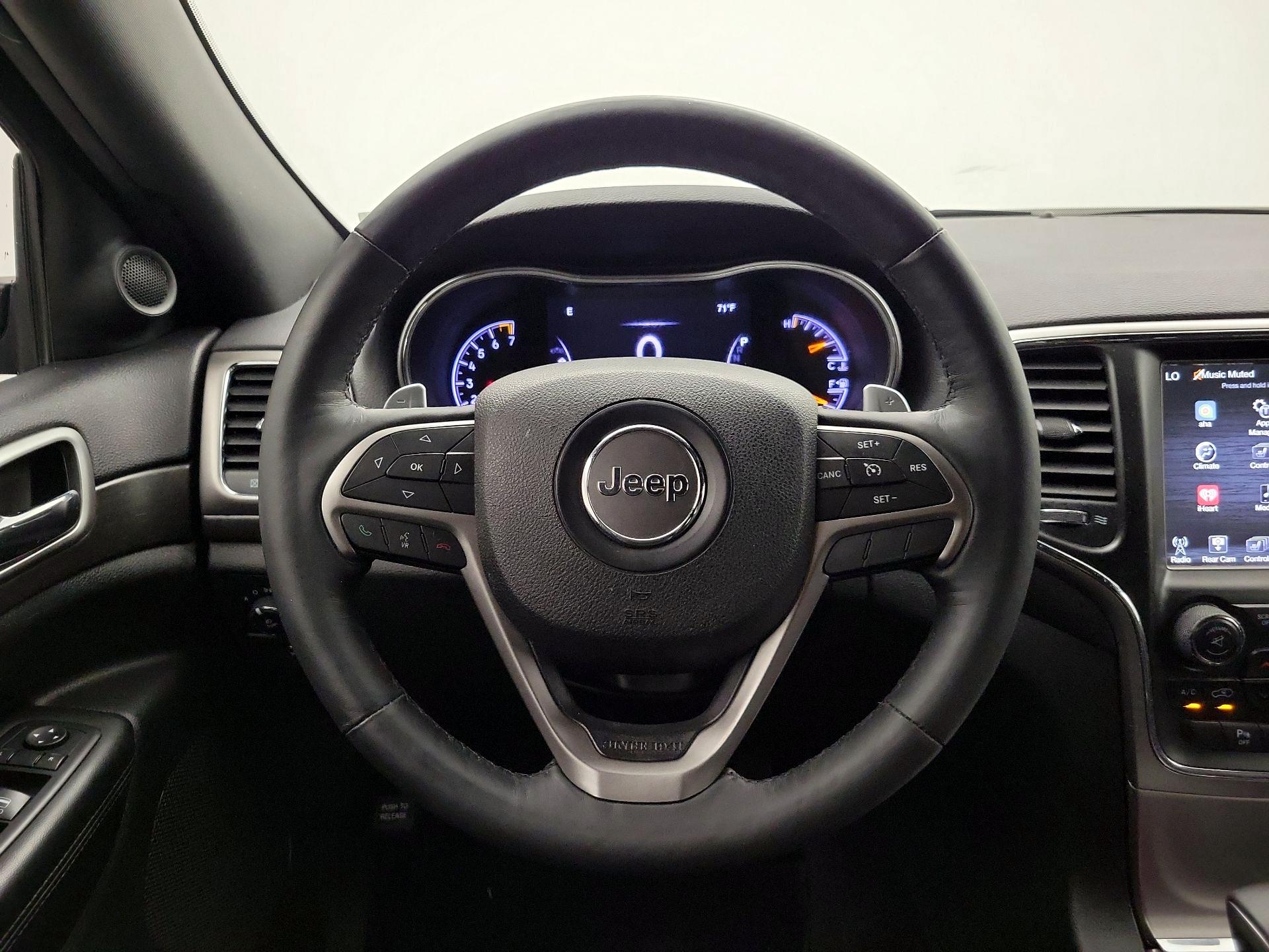 Thumbnail: 2017 Jeep Grand Cherokee - 10