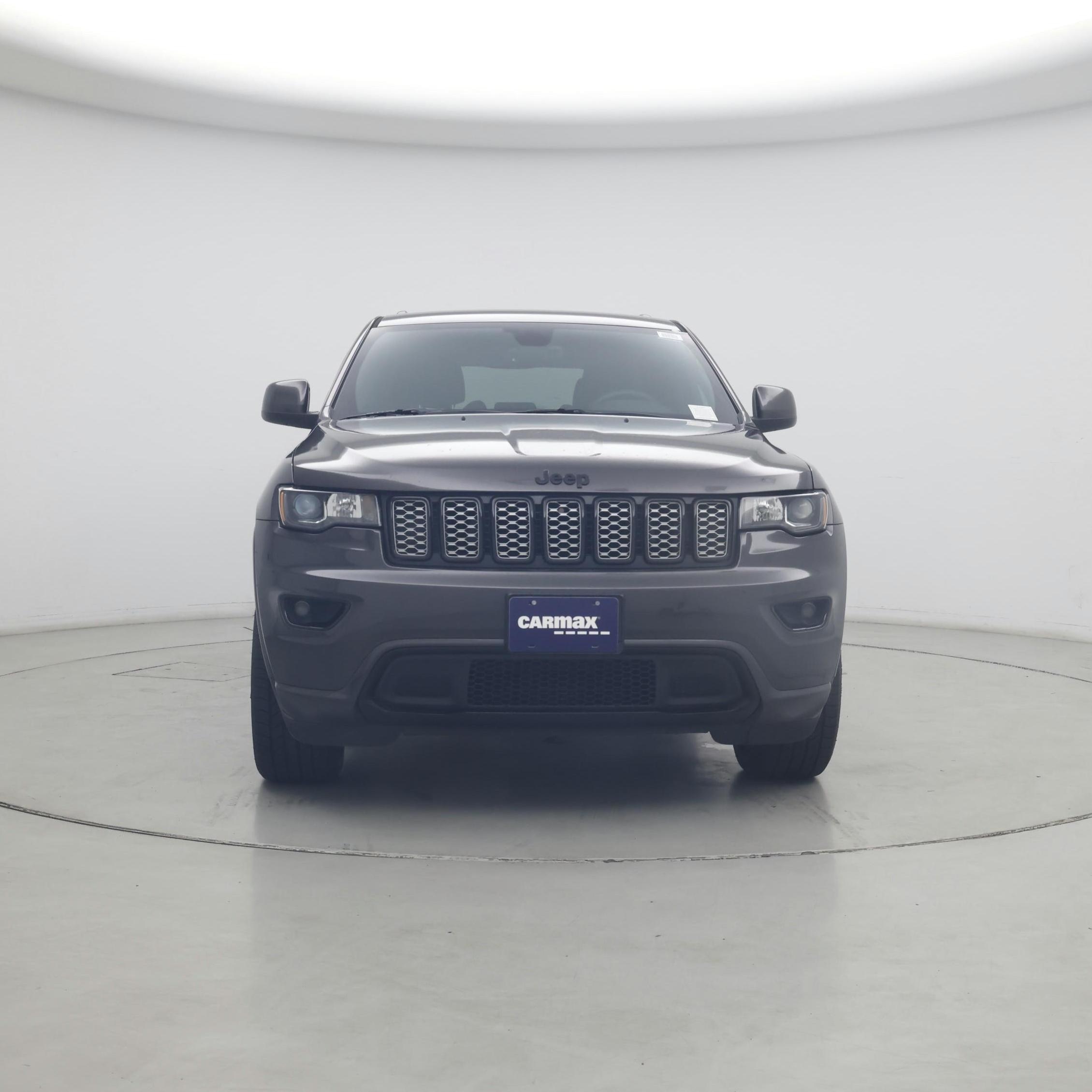 Thumbnail: 2017 Jeep Grand Cherokee - 5