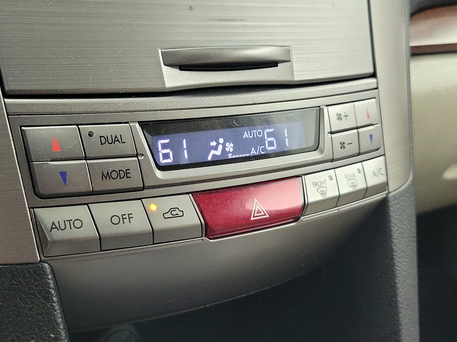 Thumbnail: 2014 Subaru Outback - 16