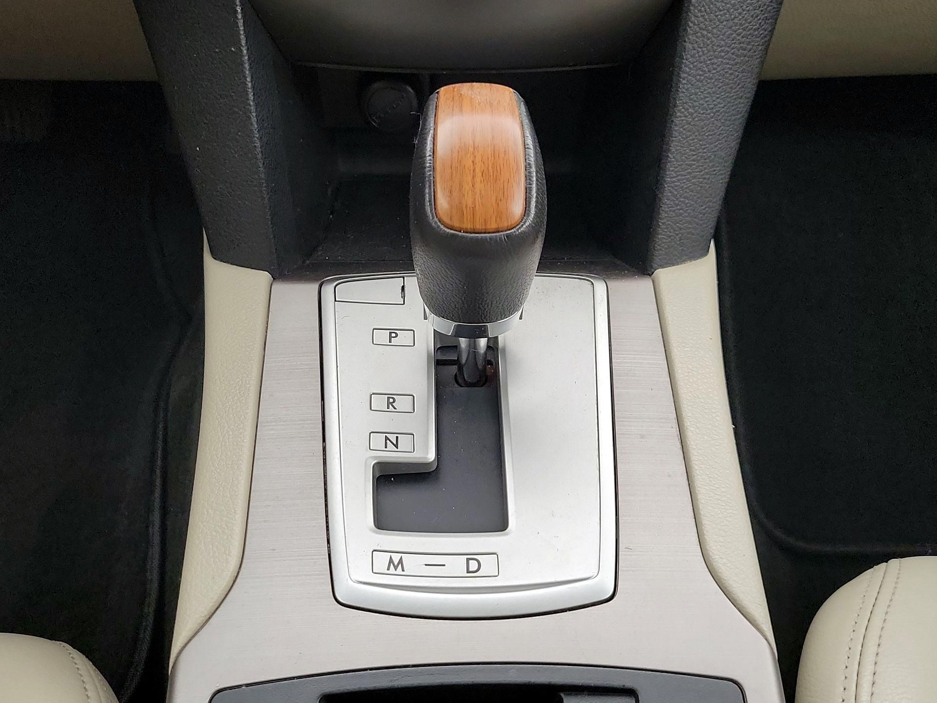 Thumbnail: 2014 Subaru Outback - 17