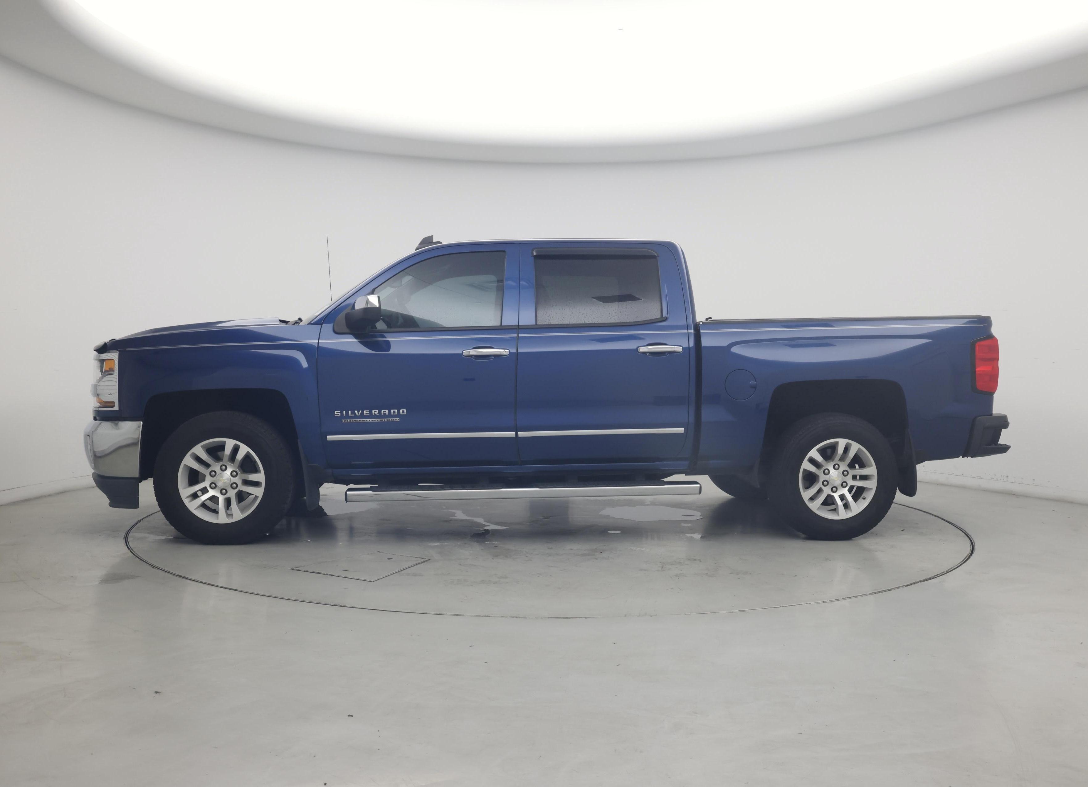 Thumbnail: 2017 Chevrolet Silverado 1500 - 3